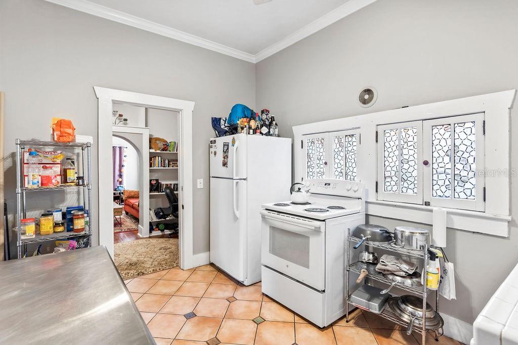 205 E VOORHIS AVE, DELAND, FL, 32724