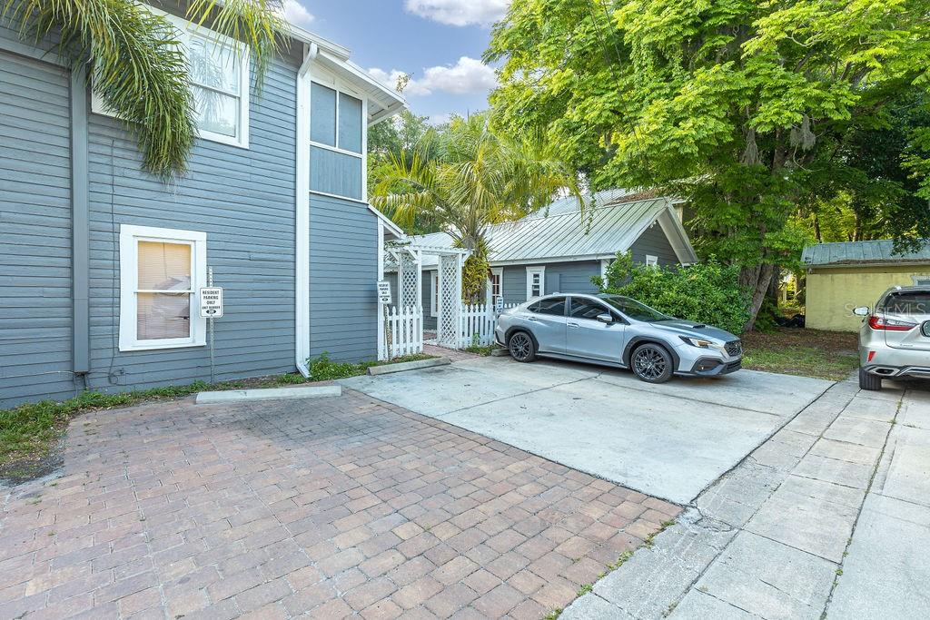 205 E VOORHIS AVE, DELAND, FL, 32724