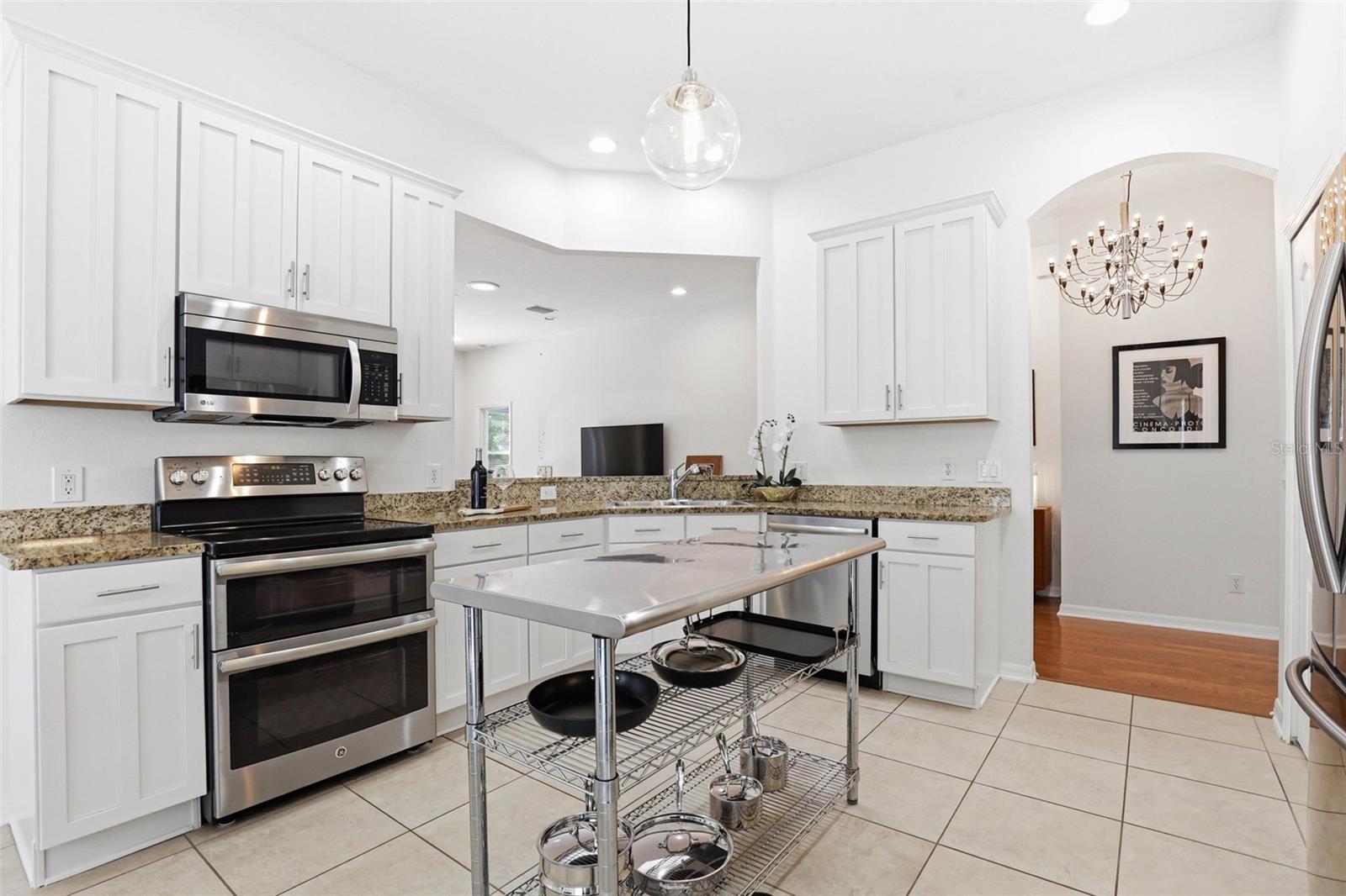 8123 CAMELLA LN, TAMPA, FL, 33647