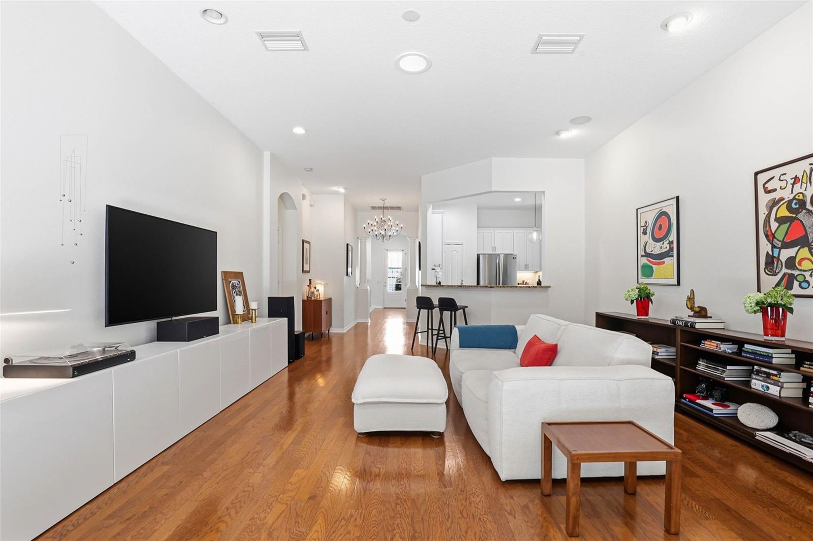 8123 CAMELLA LN, TAMPA, FL, 33647