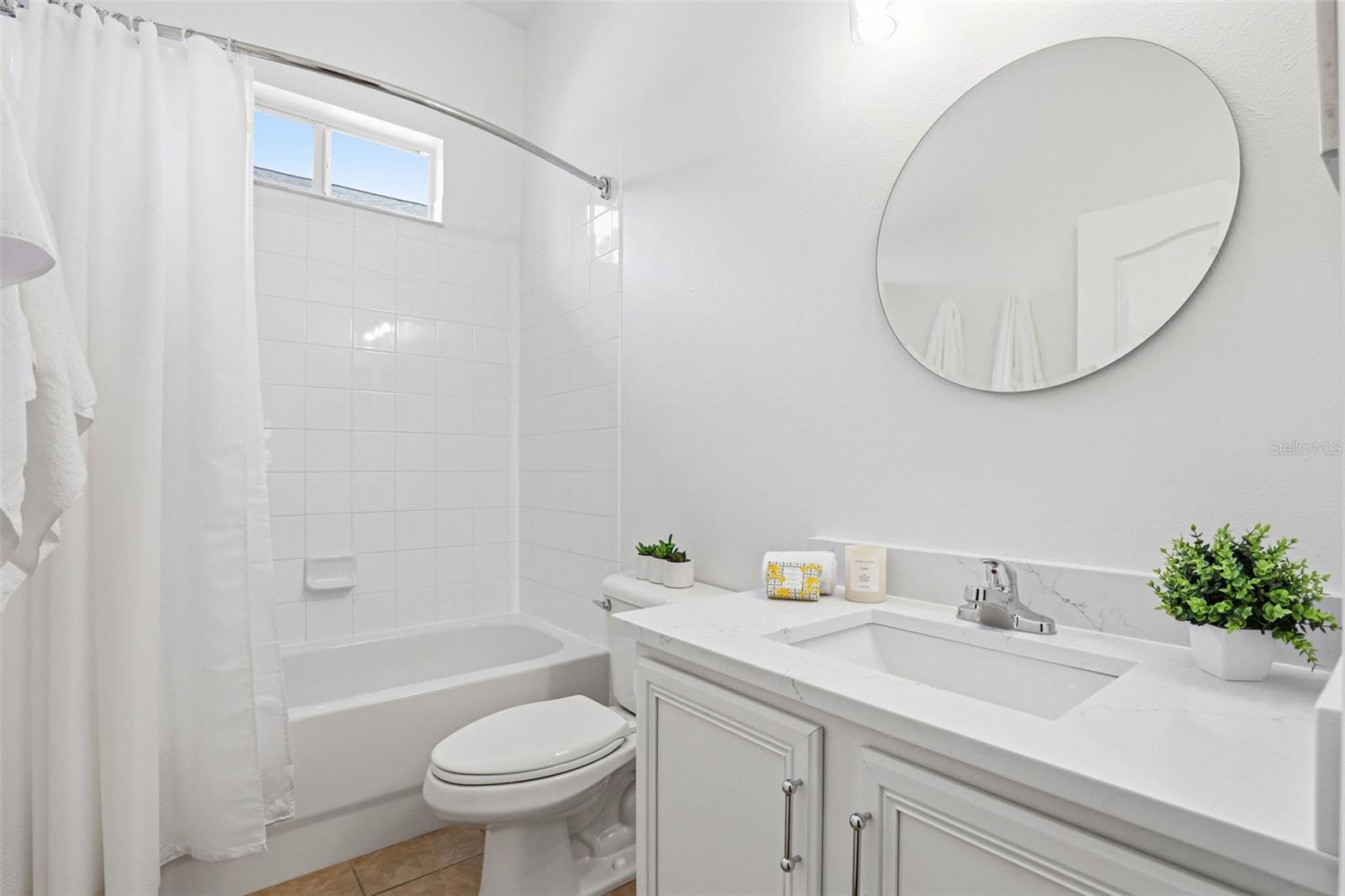 8123 CAMELLA LN, TAMPA, FL, 33647