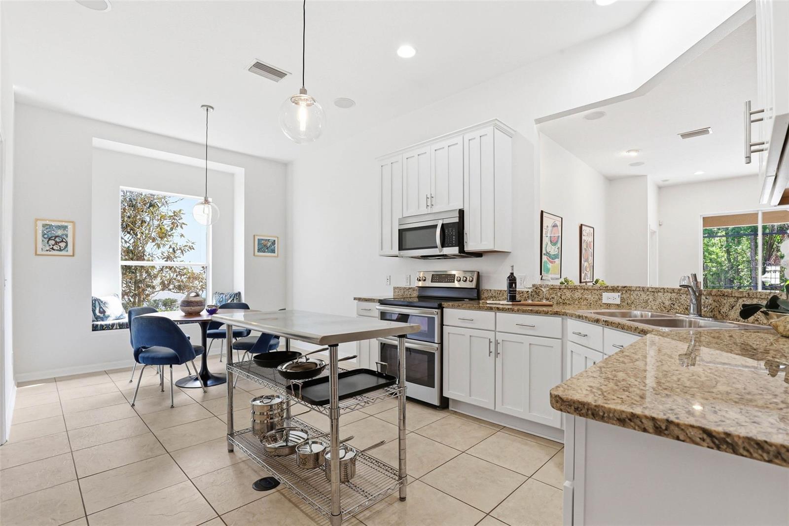 8123 CAMELLA LN, TAMPA, FL, 33647