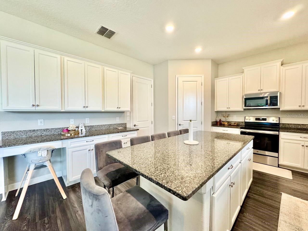 2854 HILLIARD DR, WESLEY CHAPEL, FL, 33543