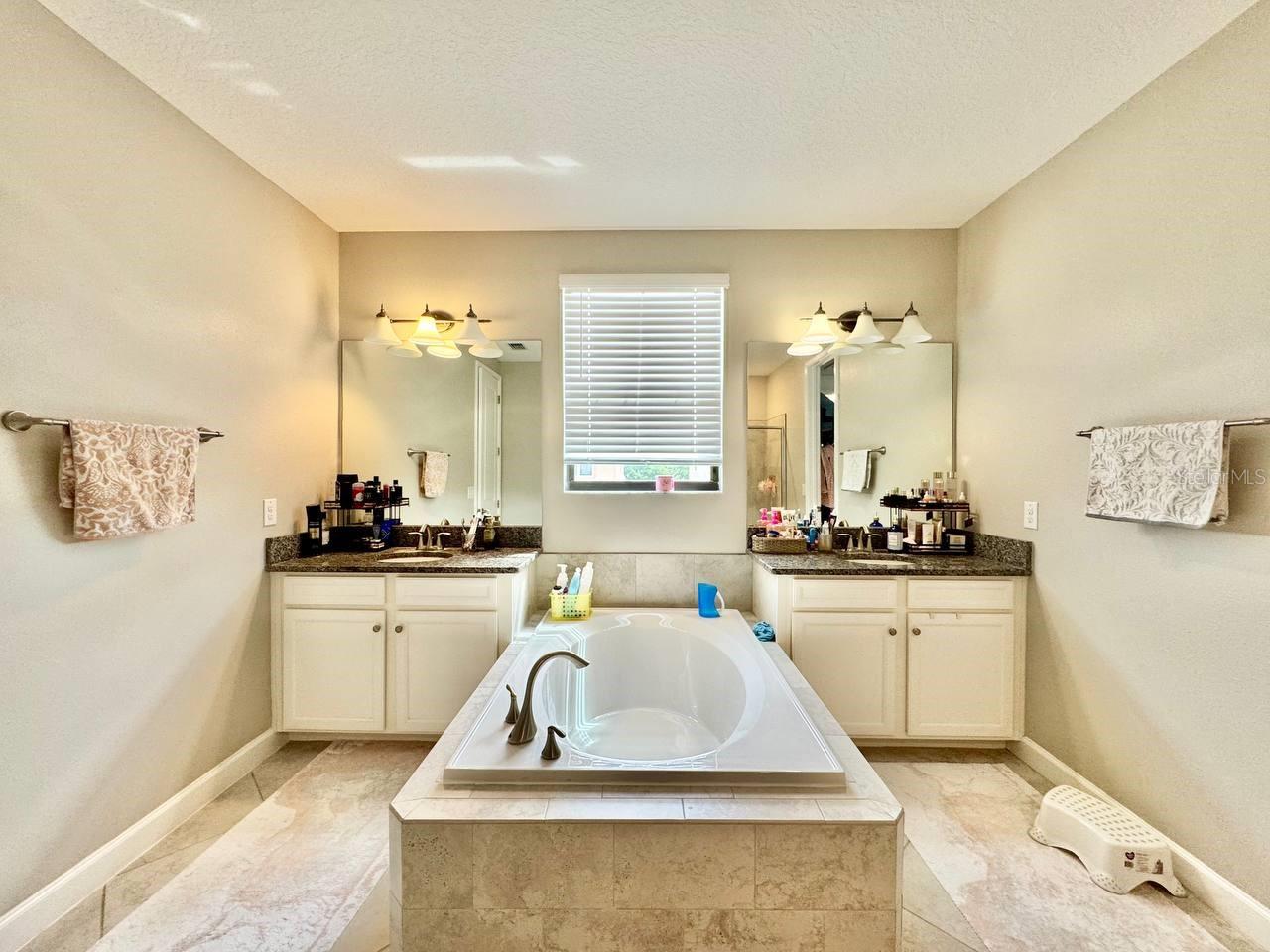 2854 HILLIARD DR, WESLEY CHAPEL, FL, 33543