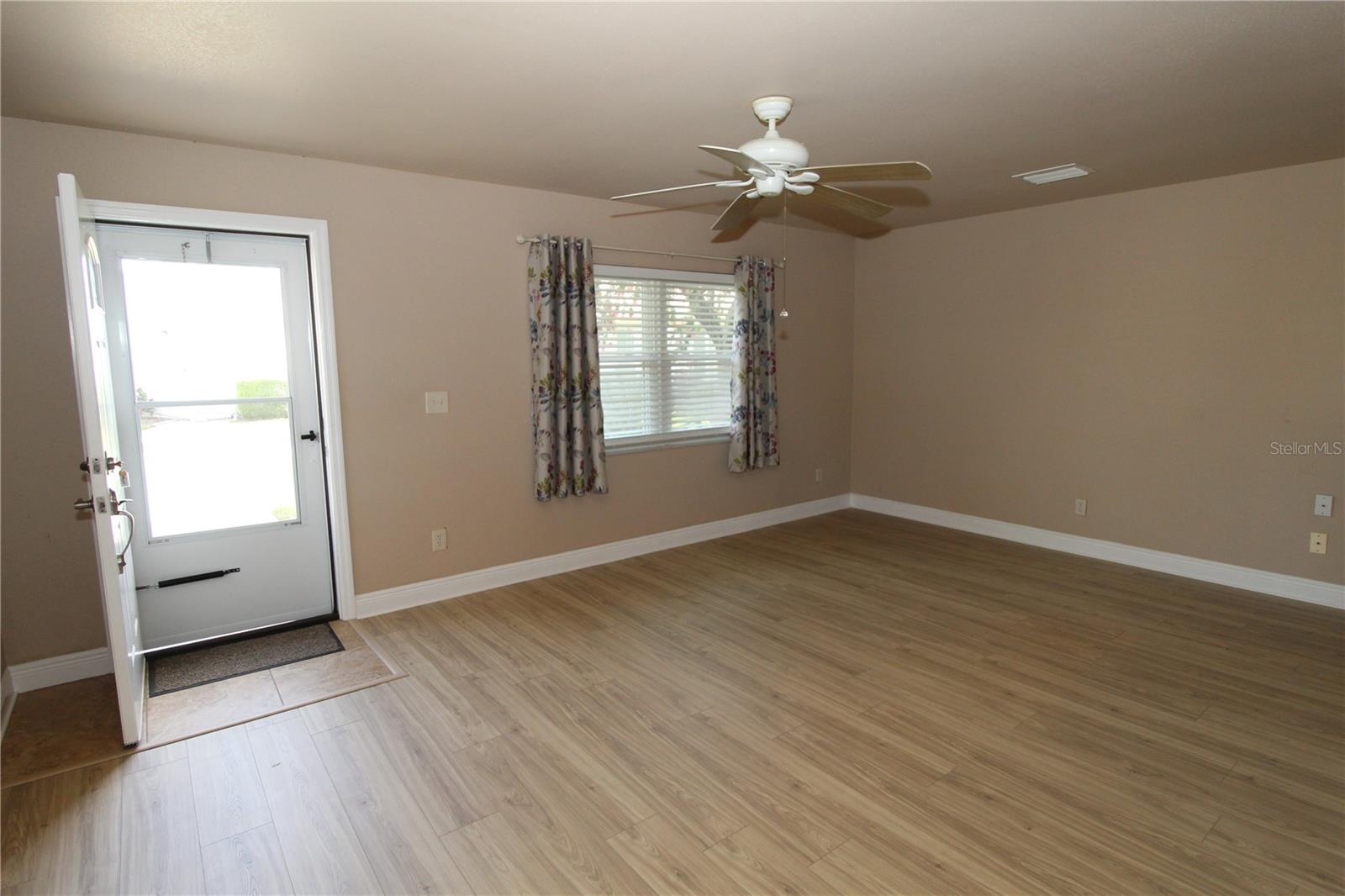 2202 CLUBHOUSE DR #187, SUN CITY CENTER, FL, 33573