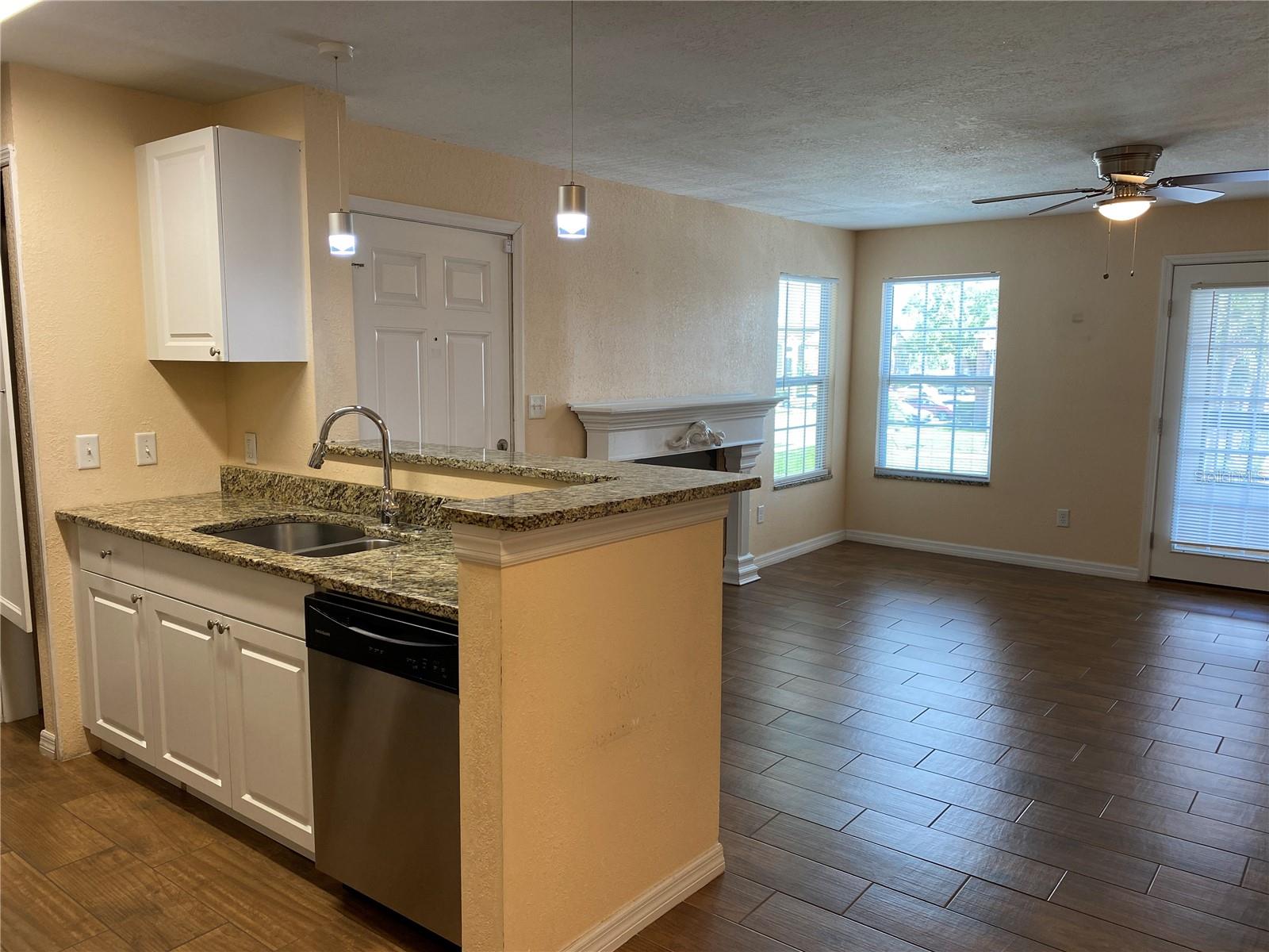 5600 DEVONBRIAR WAY #206, ORLANDO, FL, 32822