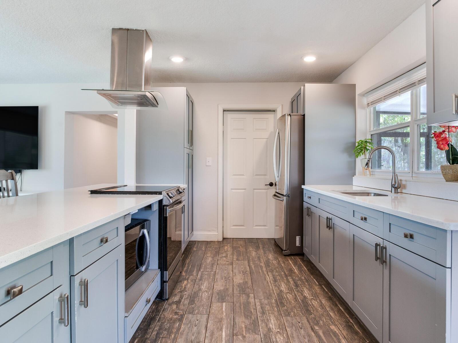9819 ALLEN RD, LITHIA, FL, 33547