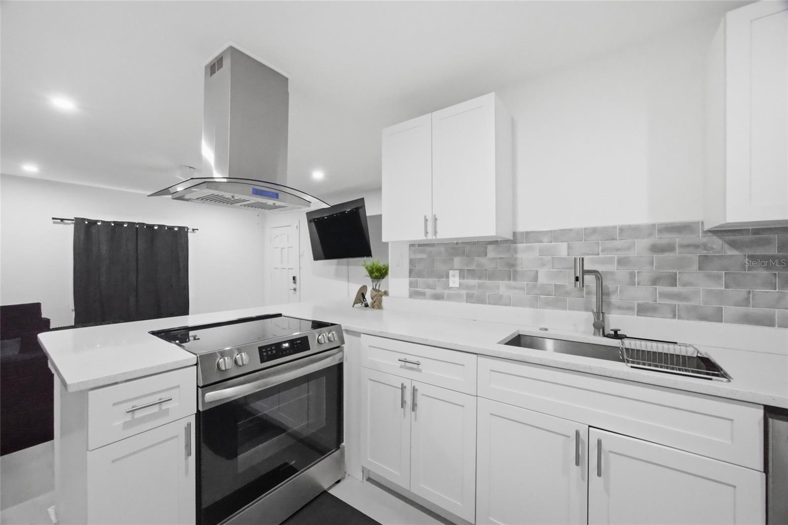 5809 N 17TH ST, TAMPA, FL, 33610