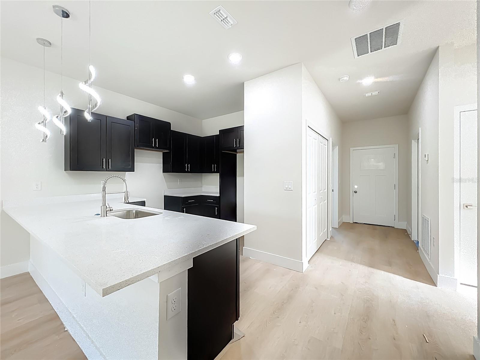 356 W 4TH ST, APOPKA, FL, 32703