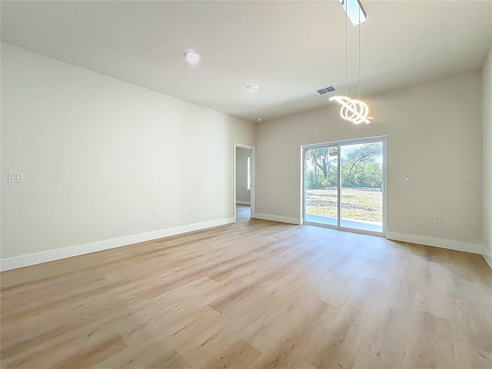 356 W 4TH ST, APOPKA, FL, 32703