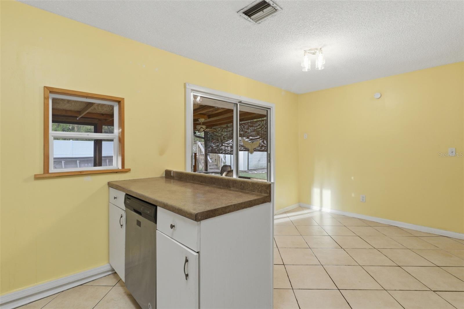 6740 W VAN BUREN DR, HOMOSASSA, FL, 34448