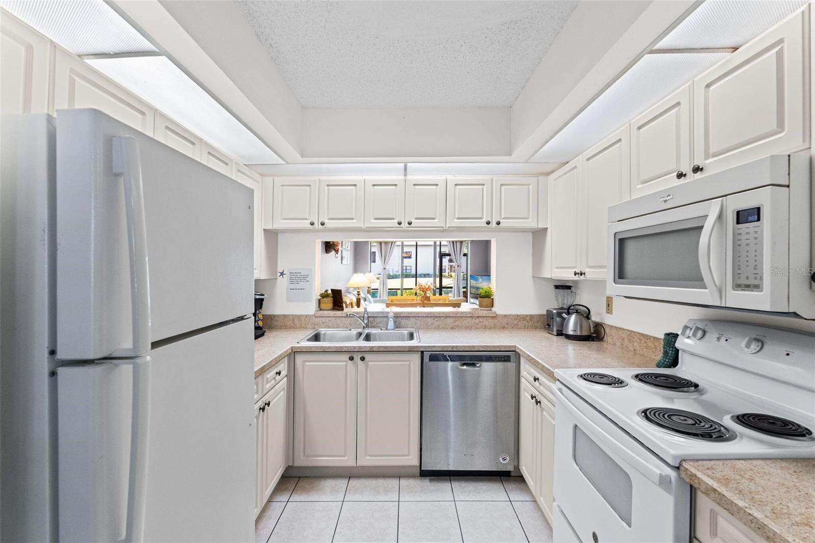 4401 46TH AVE W #102, BRADENTON, FL, 34210