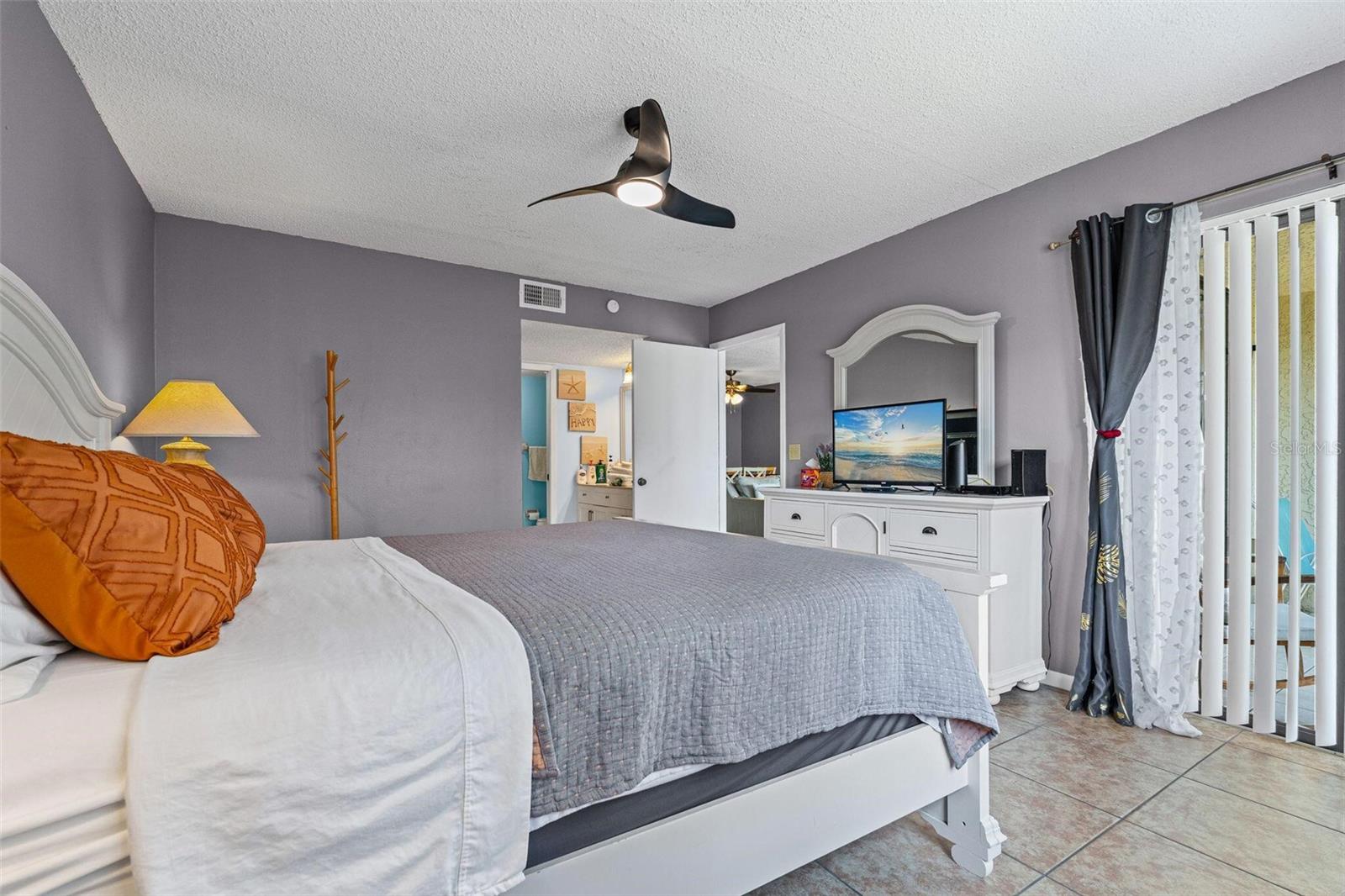 4401 46TH AVE W #102, BRADENTON, FL, 34210