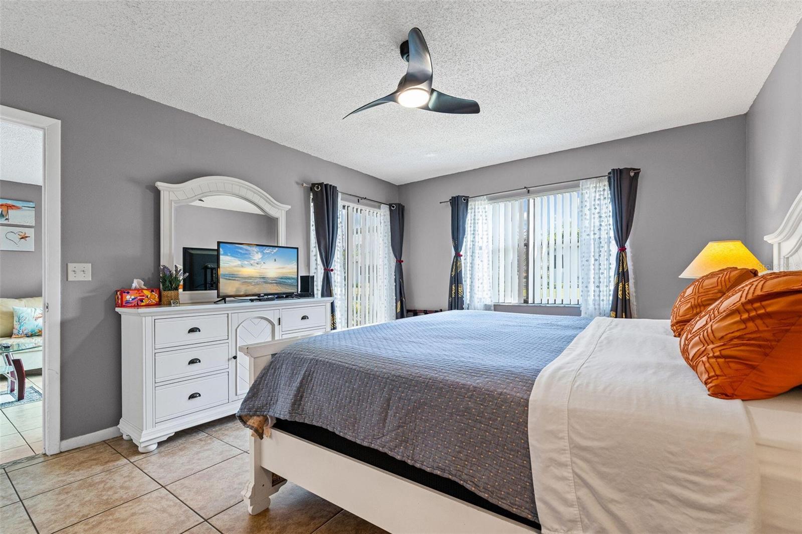 4401 46TH AVE W #102, BRADENTON, FL, 34210