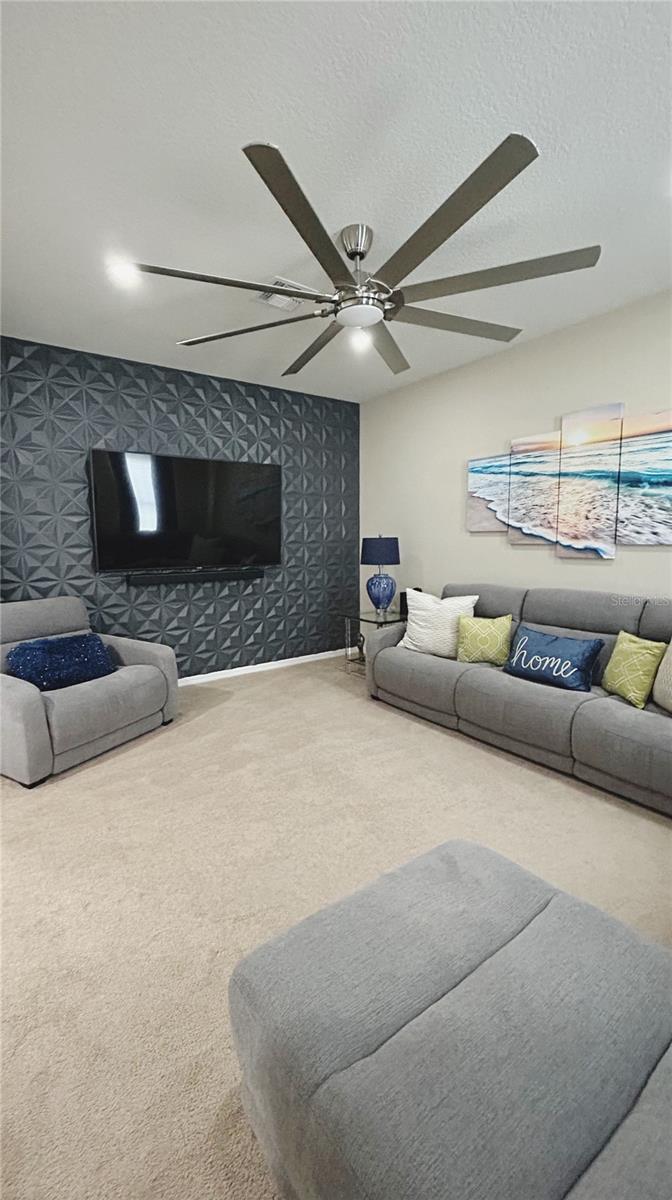 8761 HINSDALE HEIGHTS DR, POLK CITY, FL, 33868