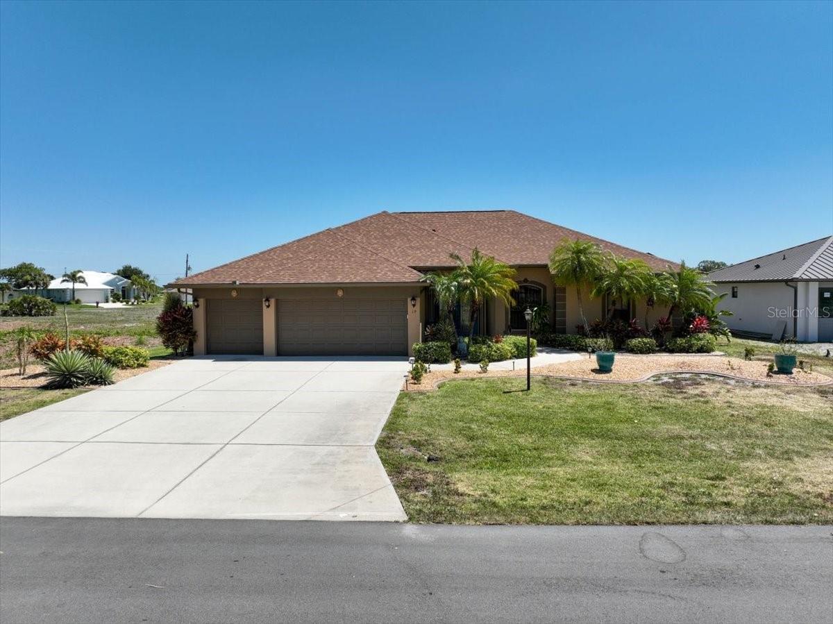 19 MEDALIST WAY, ROTONDA WEST, FL, 33947