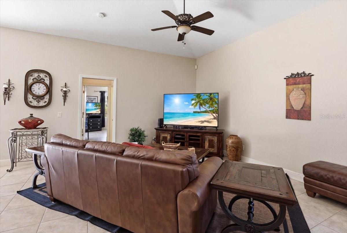19 MEDALIST WAY, ROTONDA WEST, FL, 33947