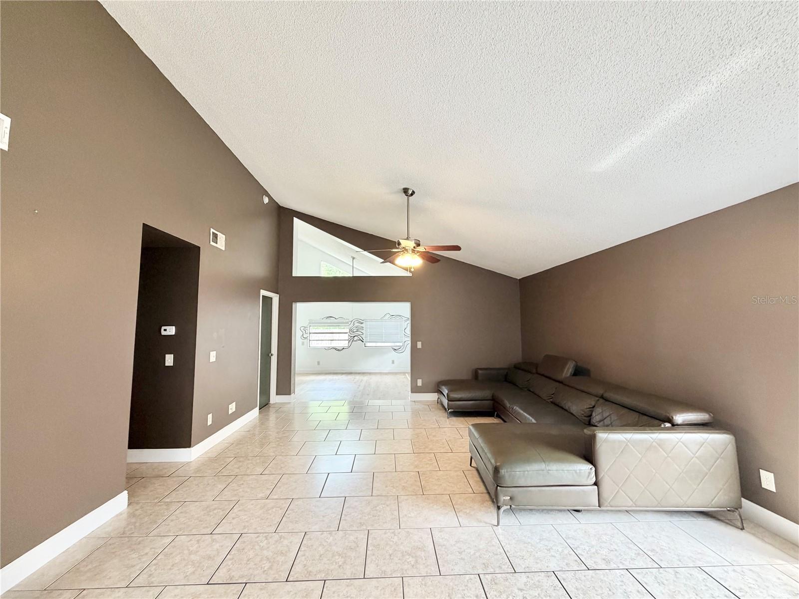 10227 COMFORT CIR, ORLANDO, FL, 32825