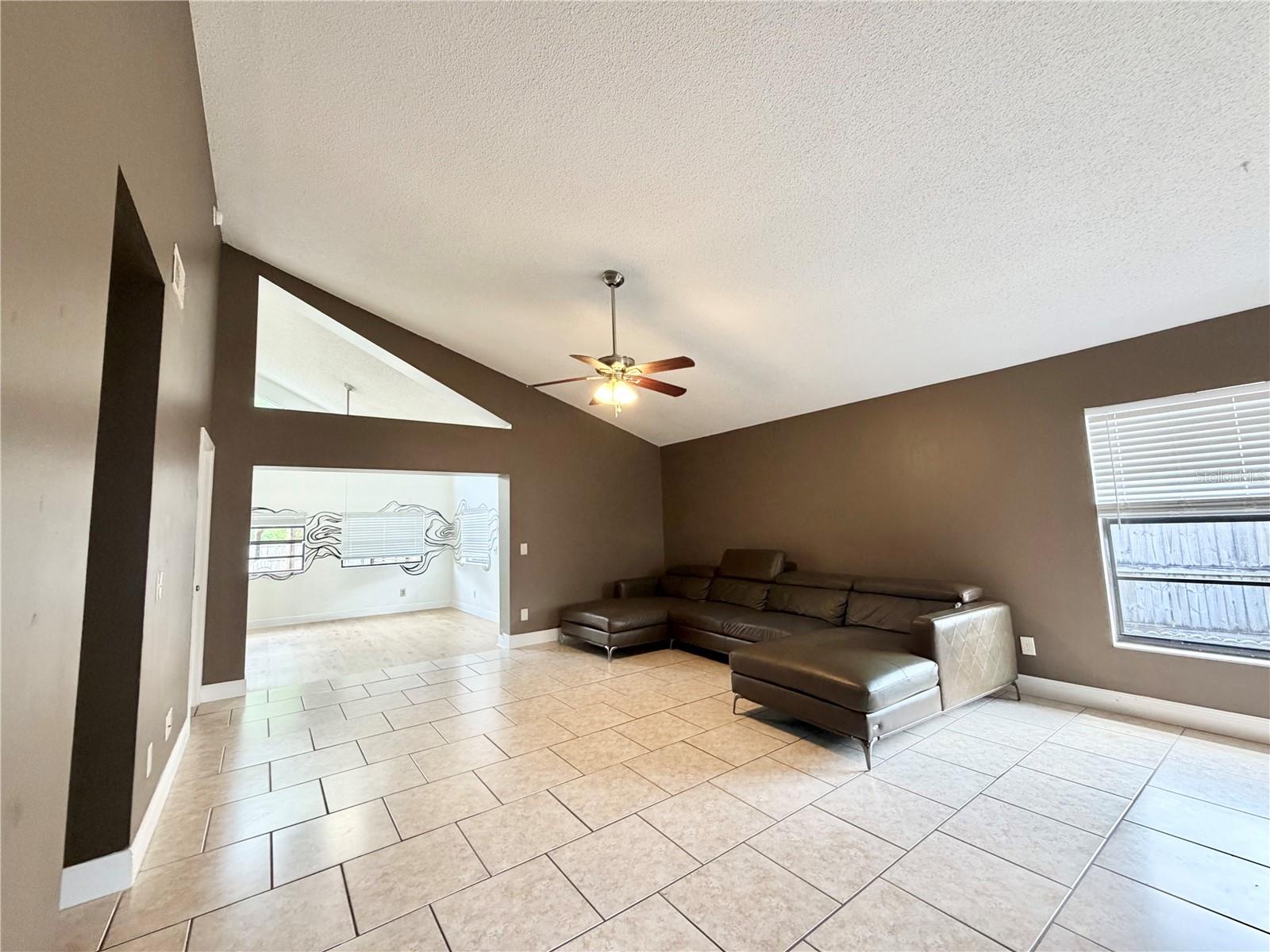 10227 COMFORT CIR, ORLANDO, FL, 32825