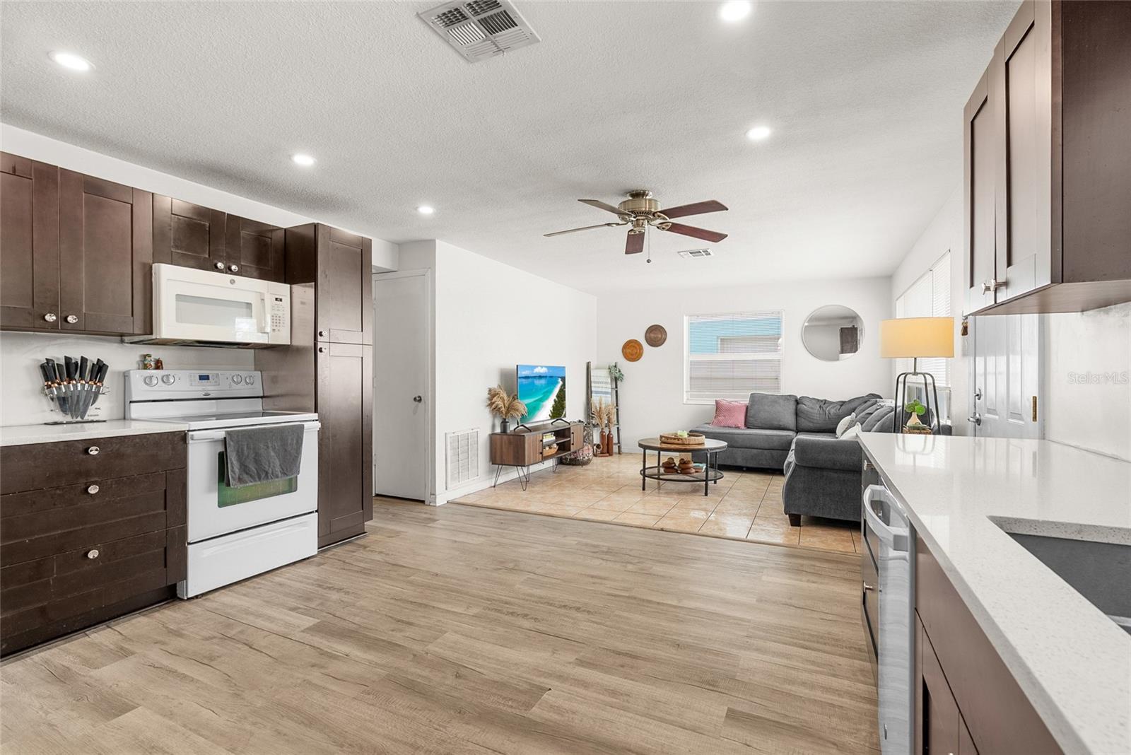 4040 68TH AVE N, PINELLAS PARK, FL, 33781