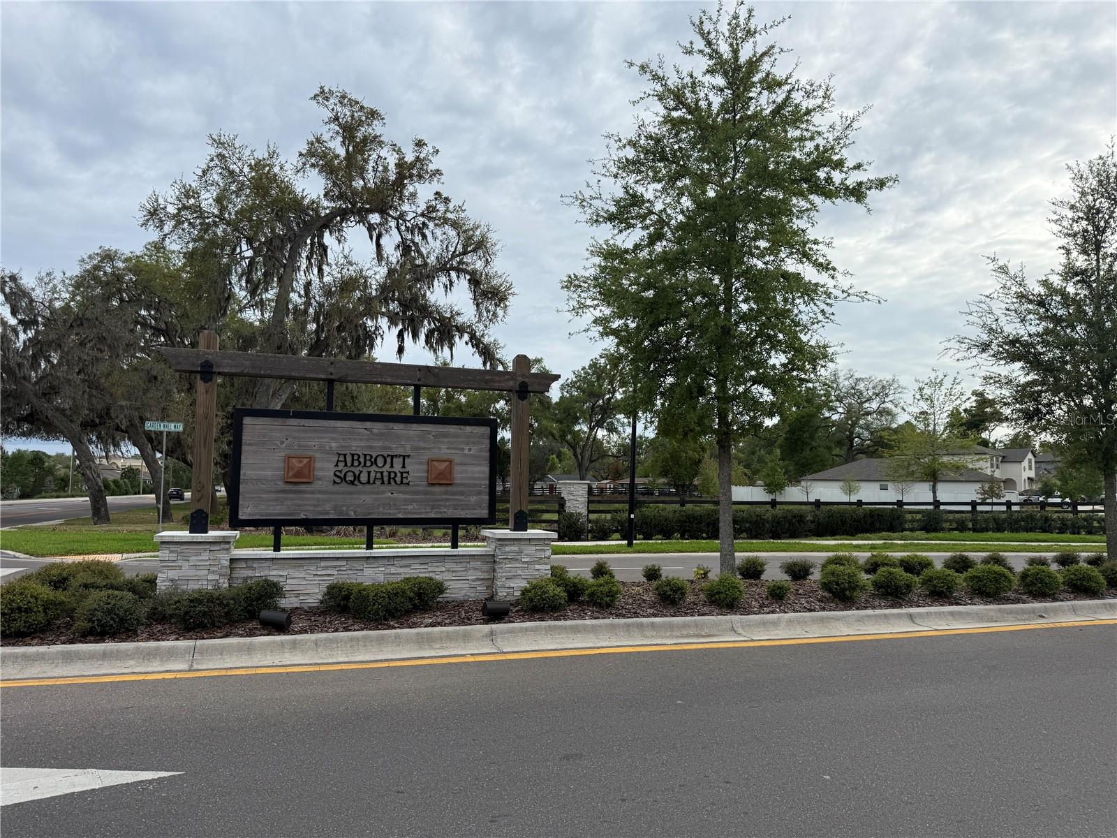 36370 WELL HILL WAY, ZEPHYRHILLS, FL, 33541