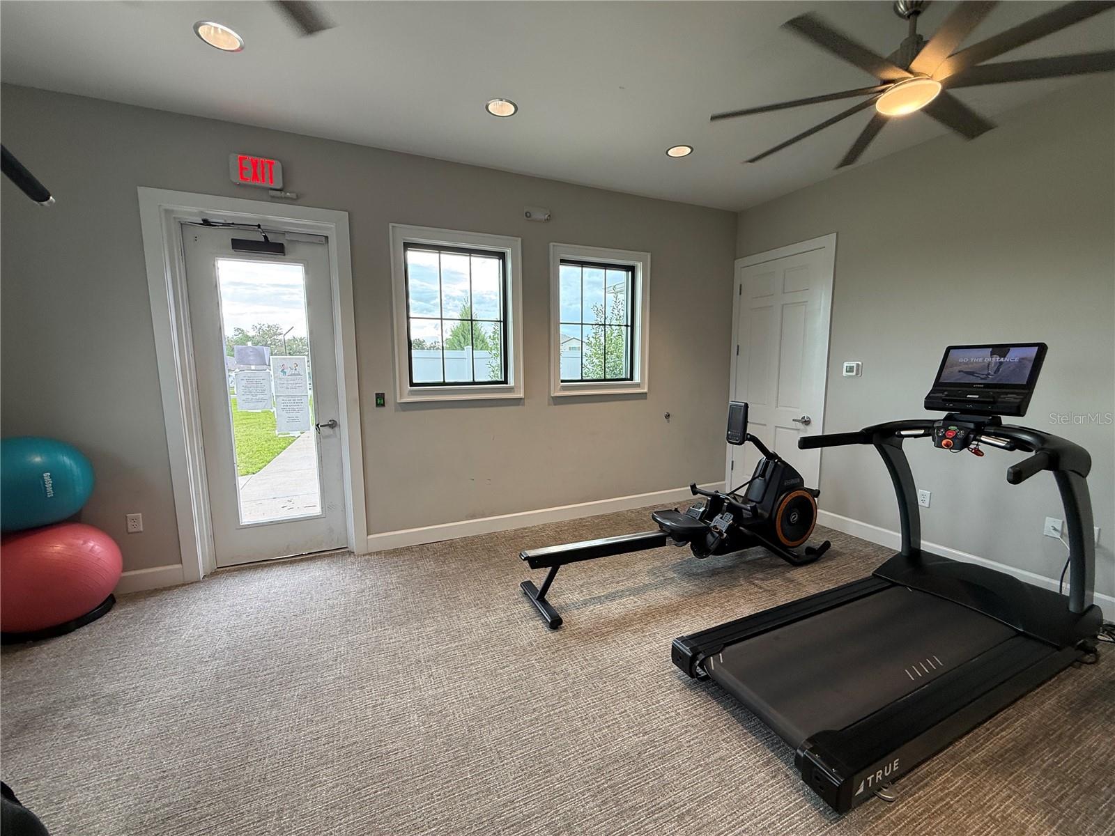36370 WELL HILL WAY, ZEPHYRHILLS, FL, 33541