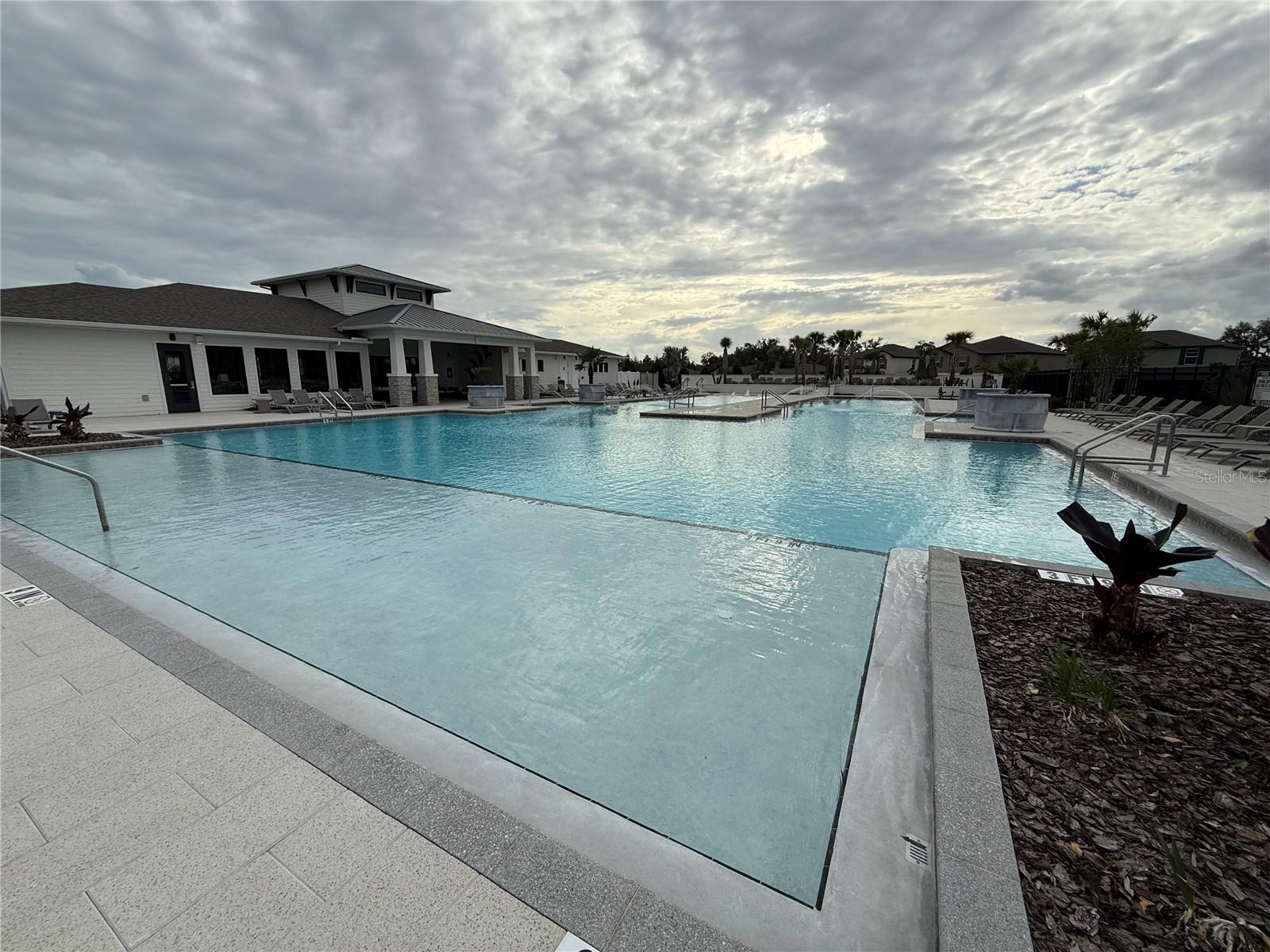 36370 WELL HILL WAY, ZEPHYRHILLS, FL, 33541