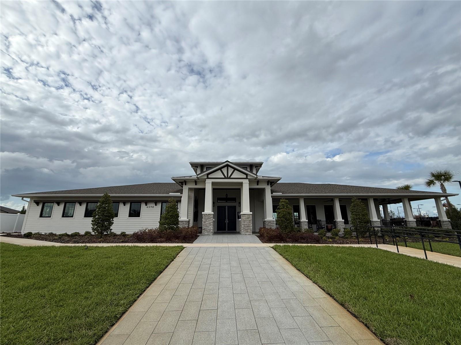 36370 WELL HILL WAY, ZEPHYRHILLS, FL, 33541