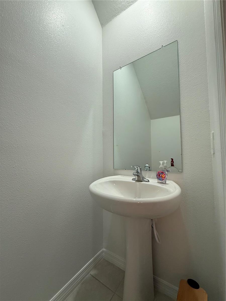 36370 WELL HILL WAY, ZEPHYRHILLS, FL, 33541