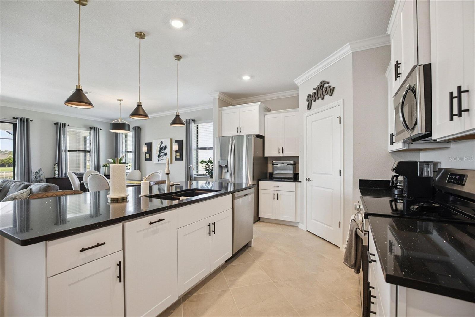 1885 CROSSVINE CT, PORT CHARLOTTE, FL, 33953