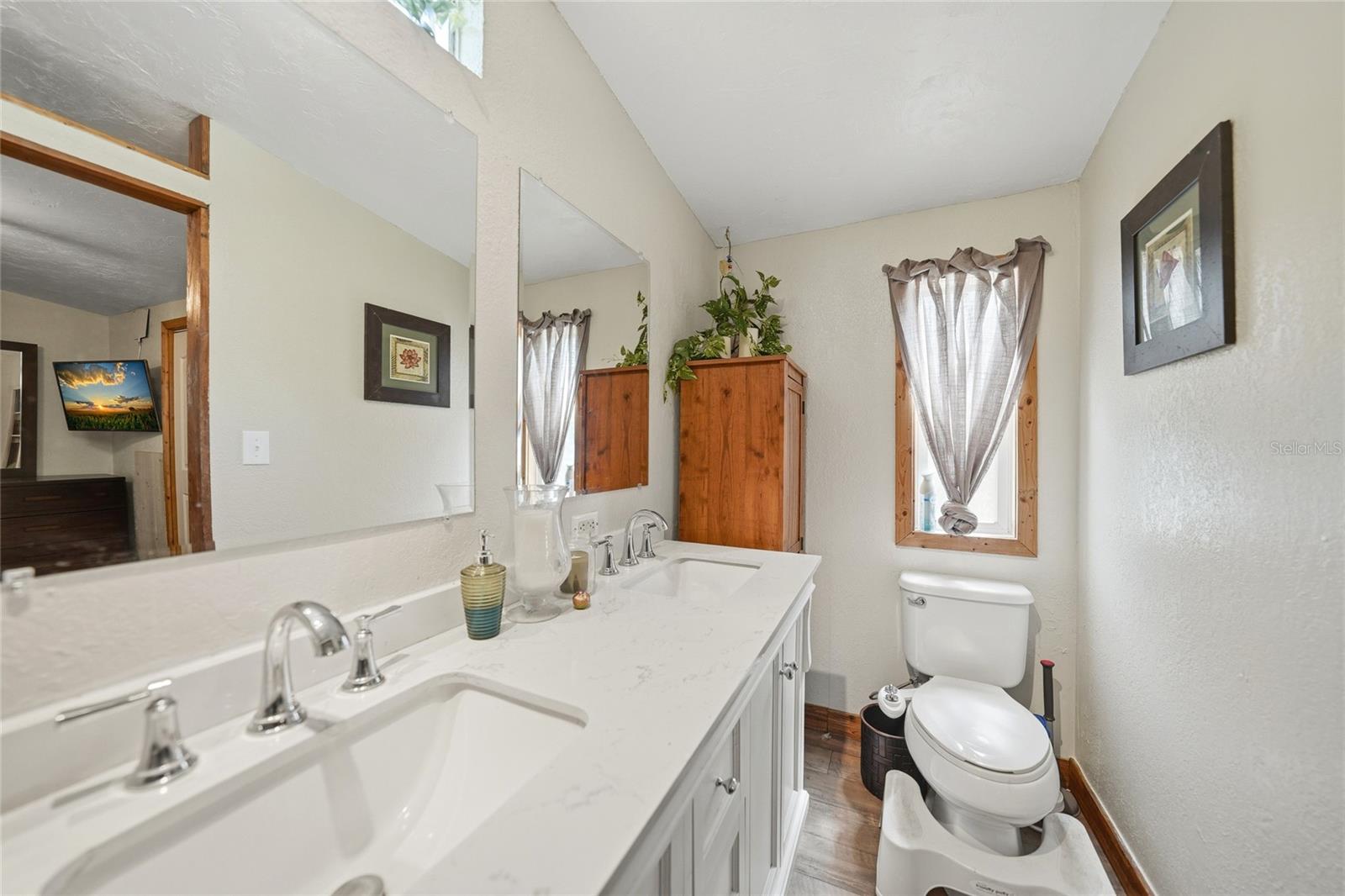 2402 NW PINE CREEK AVE, ARCADIA, FL, 34266