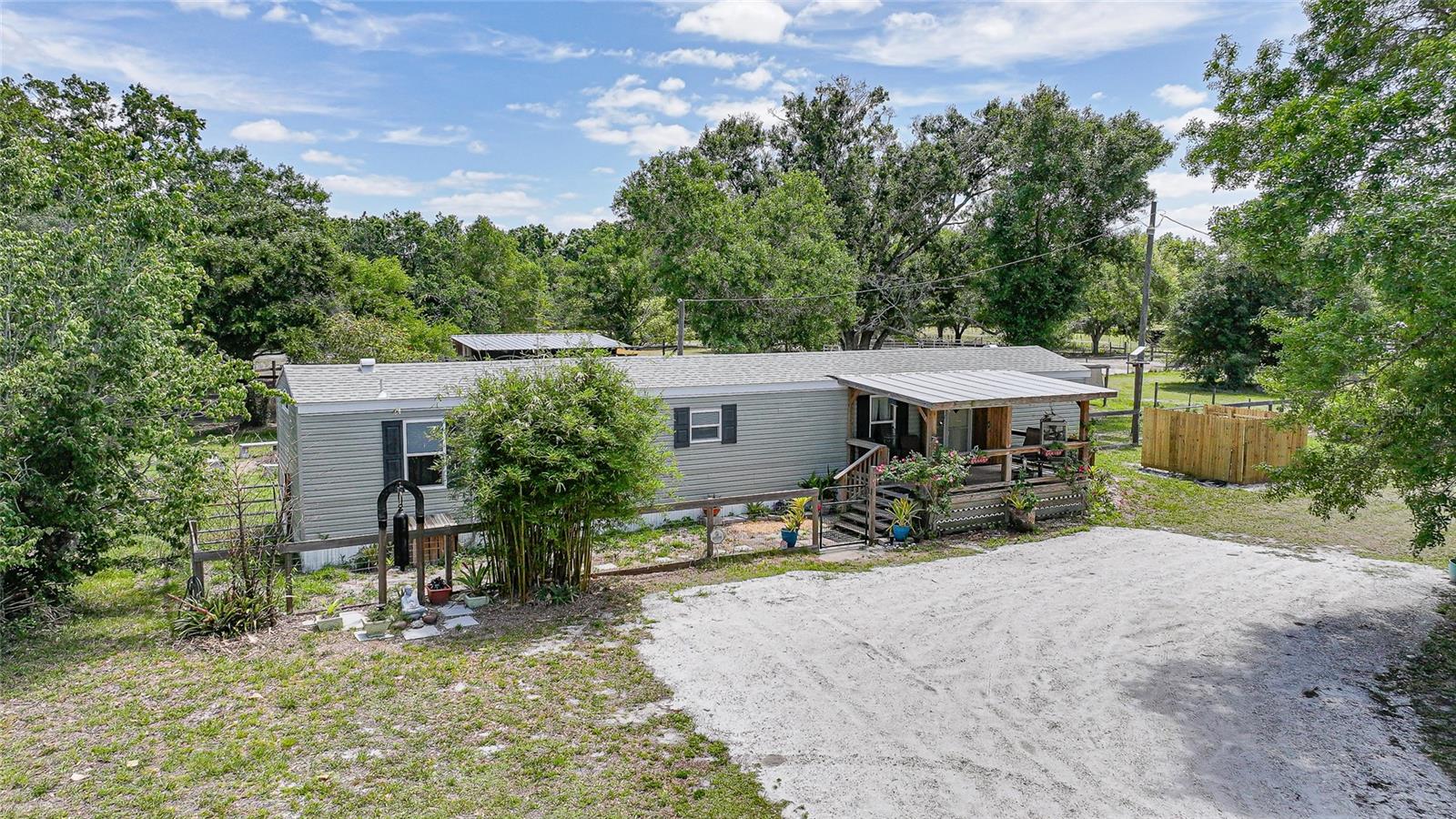 2402 NW PINE CREEK AVE, ARCADIA, FL, 34266