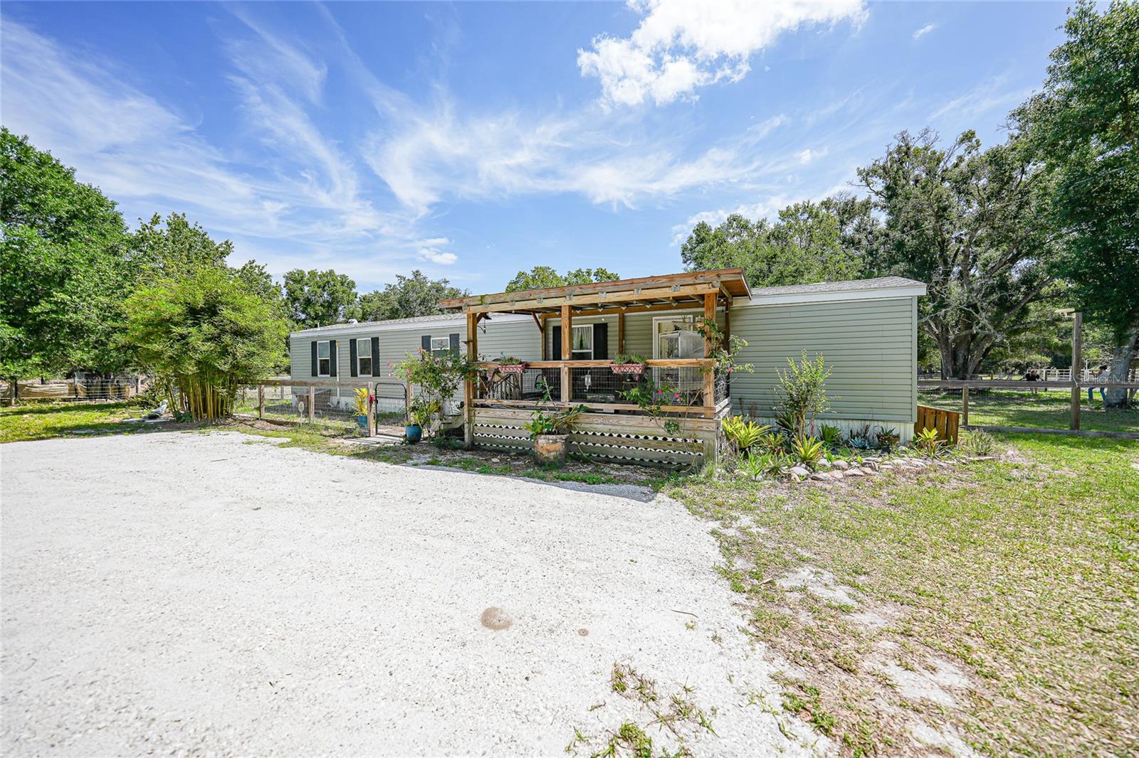 2402 NW PINE CREEK AVE, ARCADIA, FL, 34266