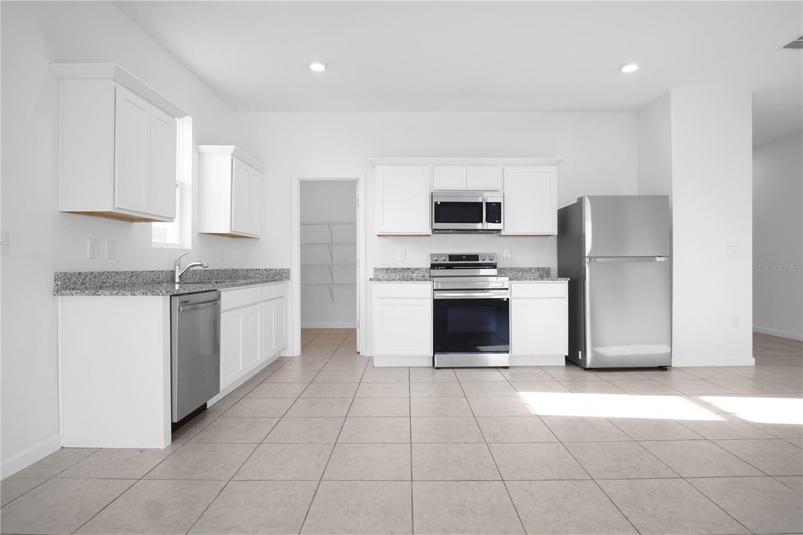 456 HENNEPIN LOOP, LAKE WALES, FL, 33898