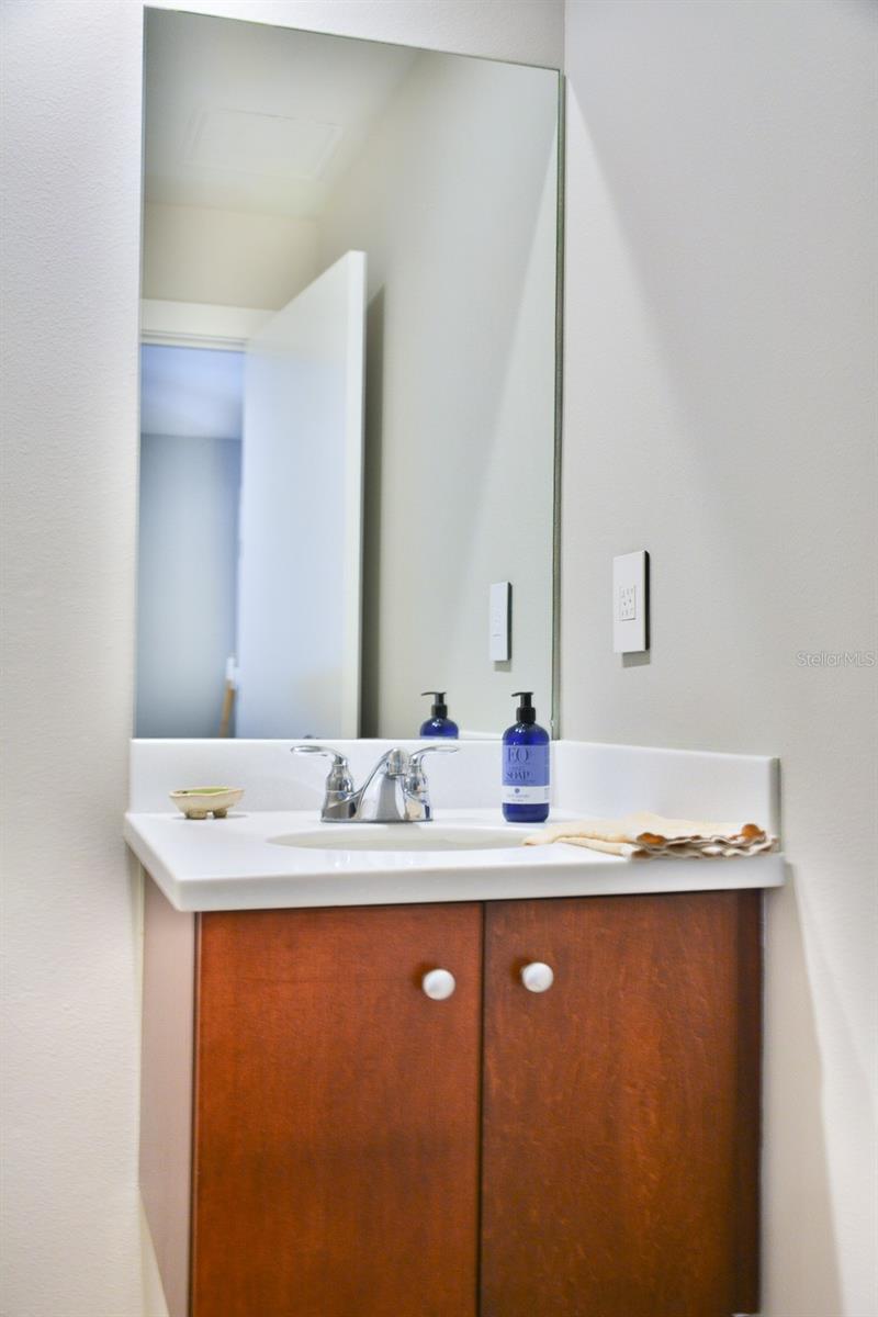 1120 E KENNEDY BLVD #915, TAMPA, FL, 33602
