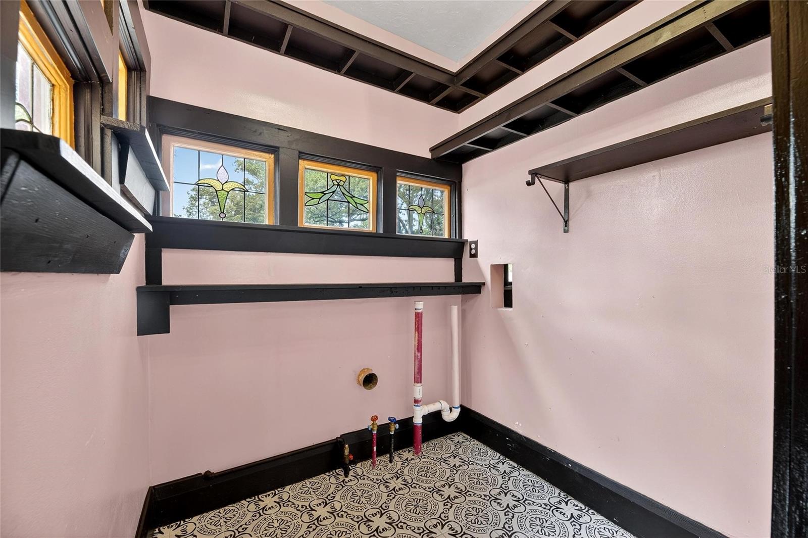 810 W RIVER HEIGHTS AVE, TAMPA, FL, 33603