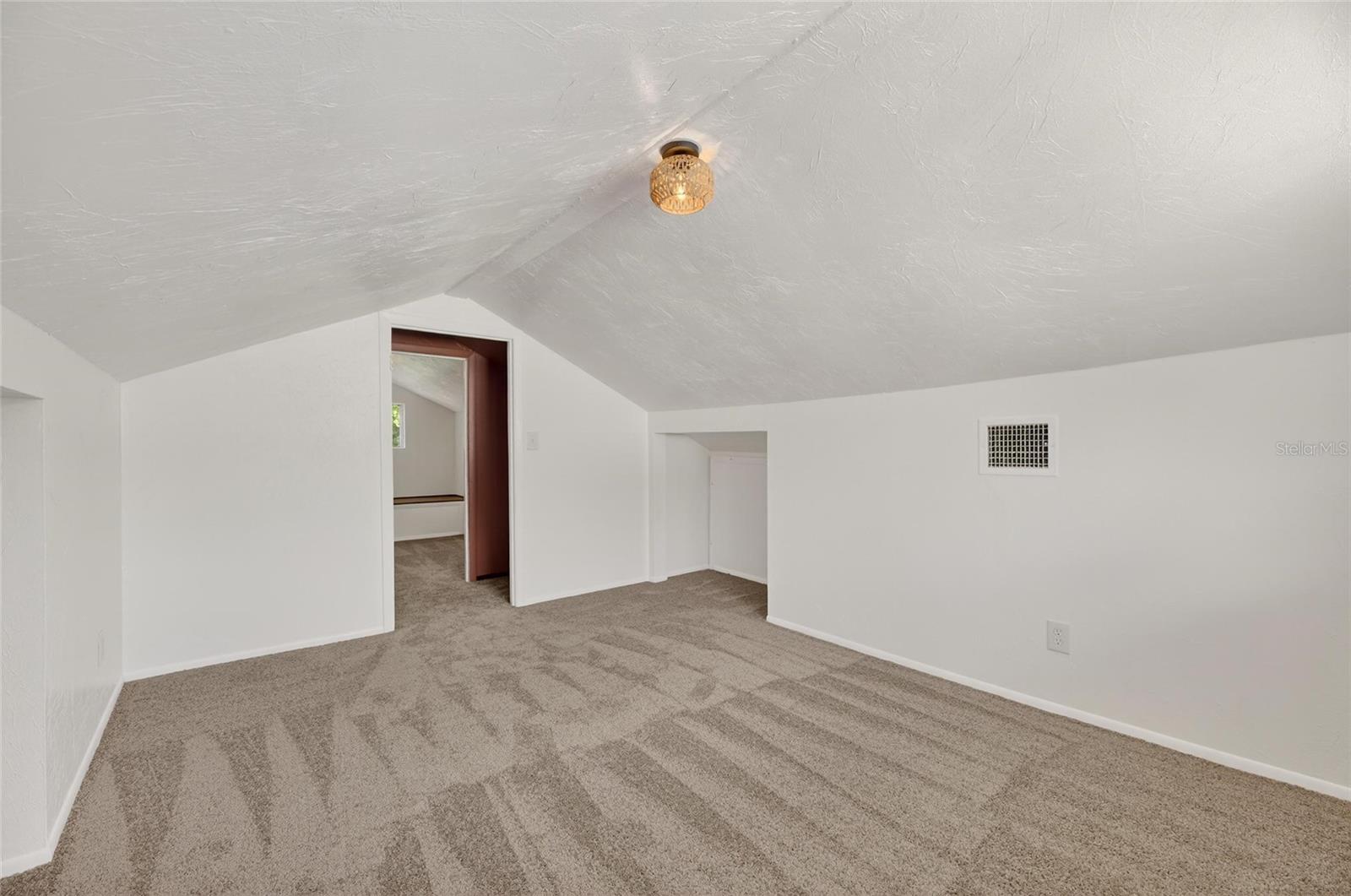 810 W RIVER HEIGHTS AVE, TAMPA, FL, 33603