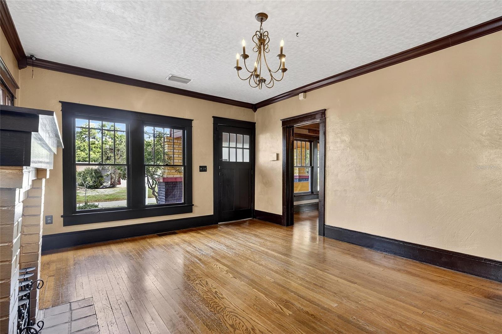 810 W RIVER HEIGHTS AVE, TAMPA, FL, 33603