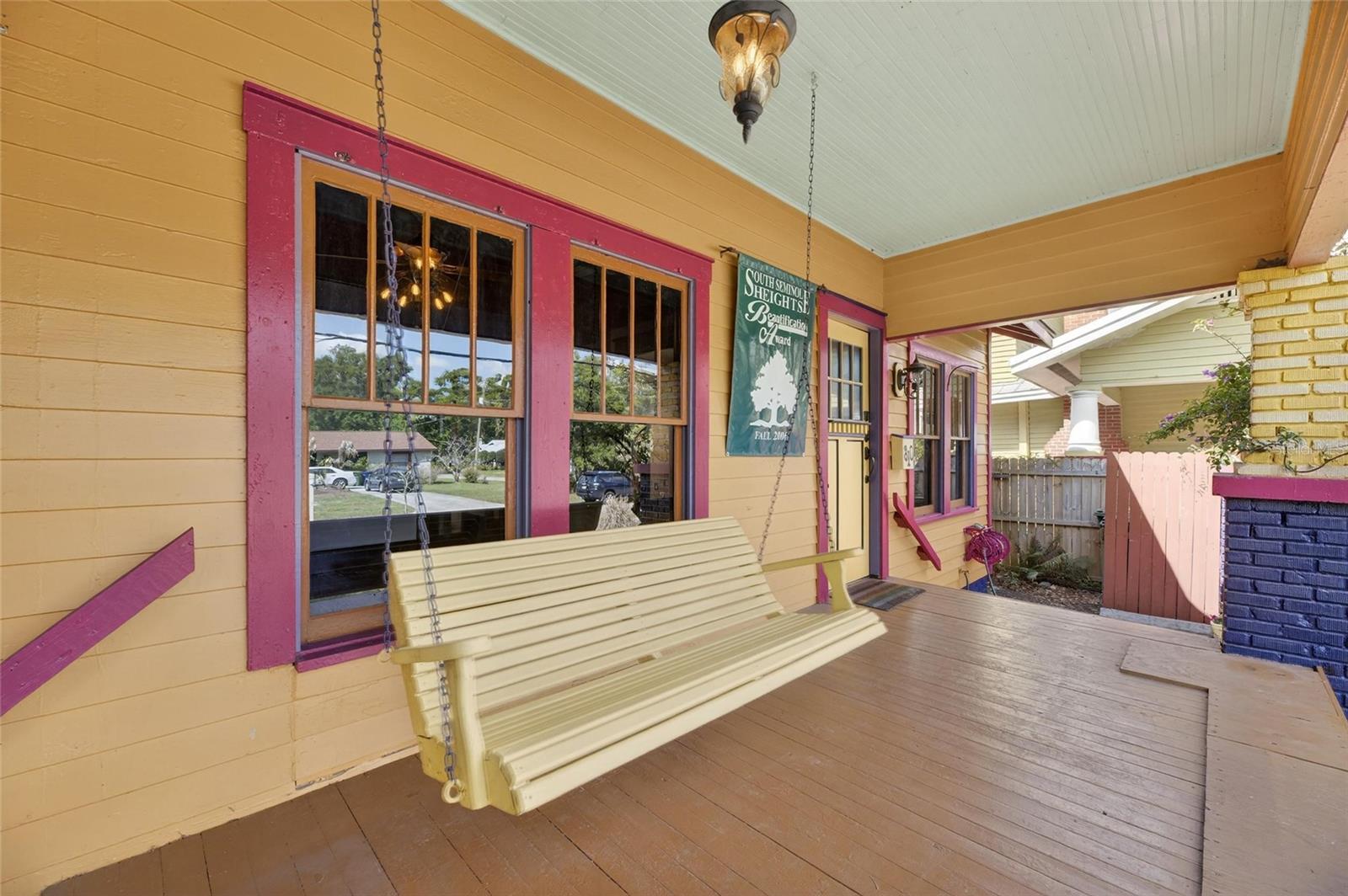 810 W RIVER HEIGHTS AVE, TAMPA, FL, 33603