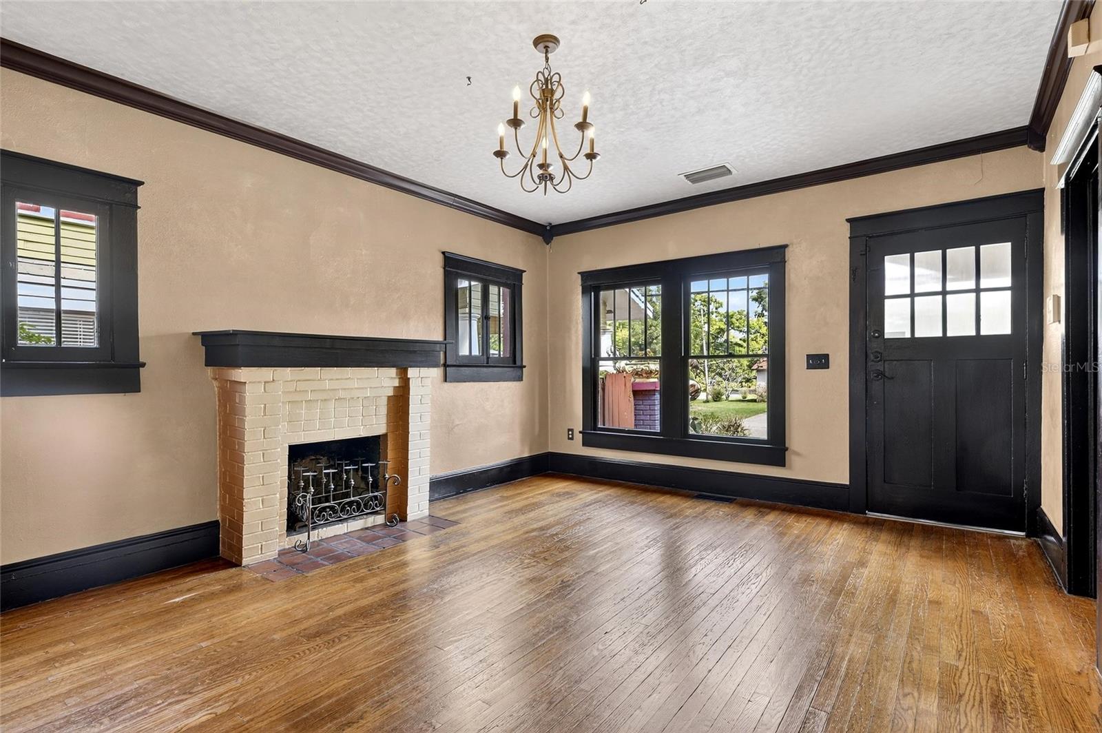 810 W RIVER HEIGHTS AVE, TAMPA, FL, 33603