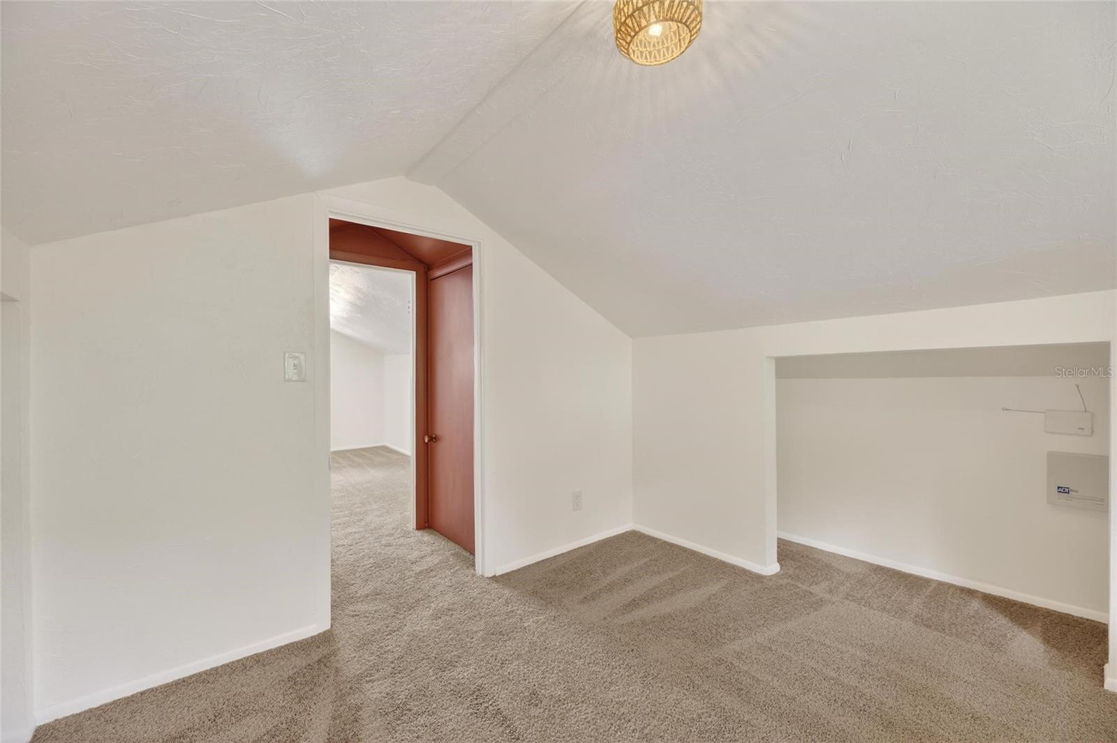 810 W RIVER HEIGHTS AVE, TAMPA, FL, 33603