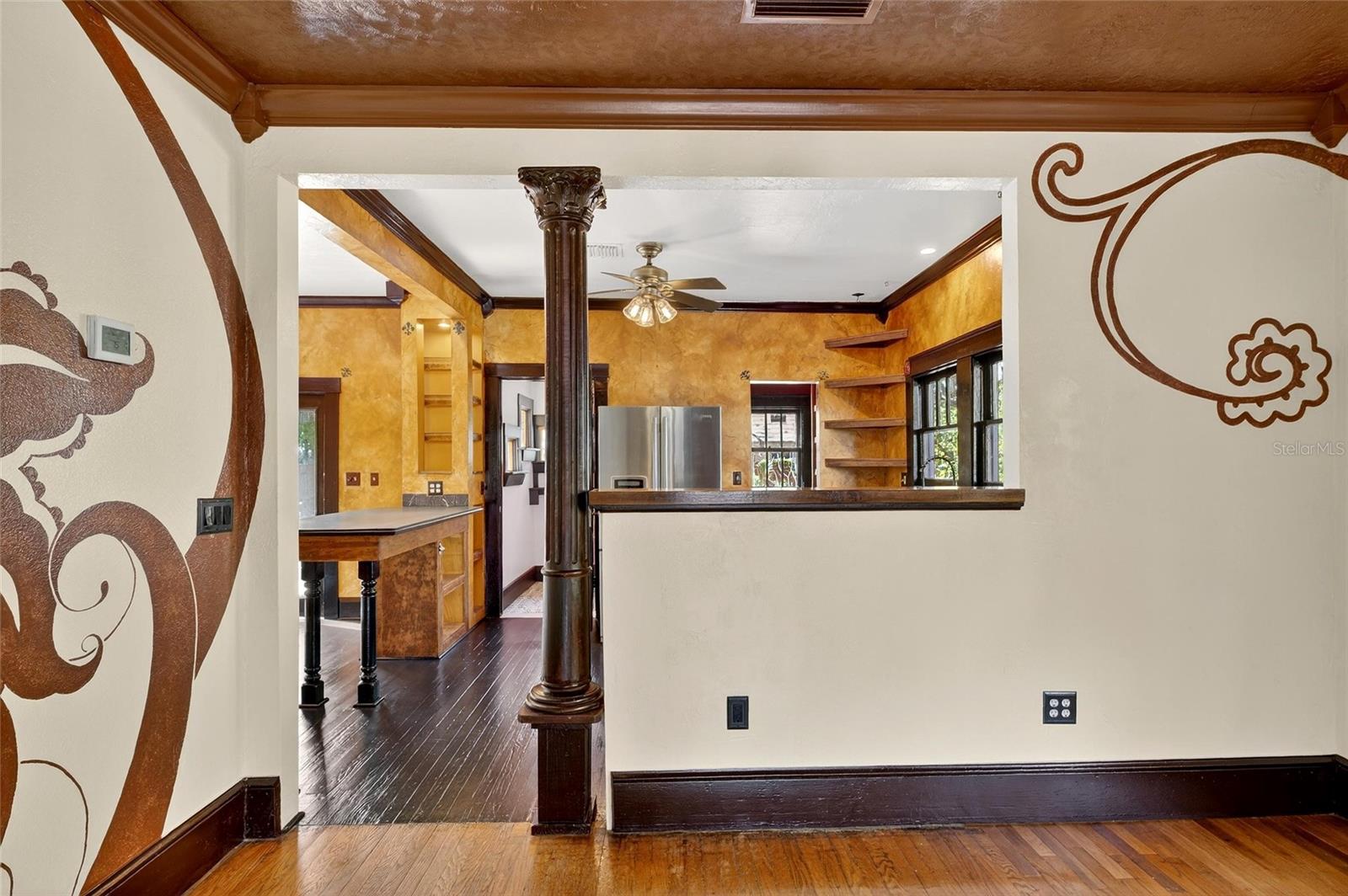 810 W RIVER HEIGHTS AVE, TAMPA, FL, 33603