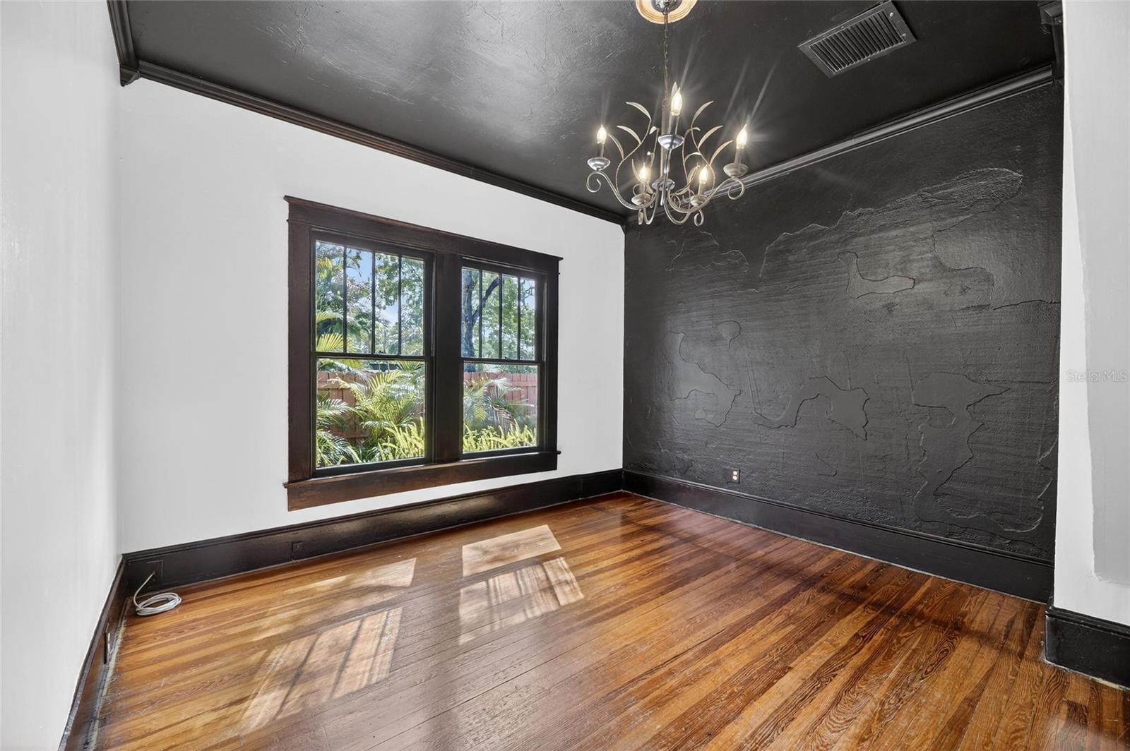 810 W RIVER HEIGHTS AVE, TAMPA, FL, 33603