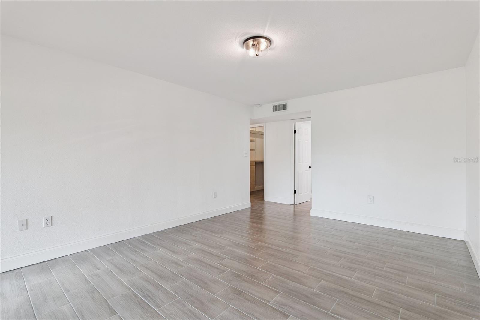 1100 DELANEY AVE #F500, ORLANDO, FL, 32806