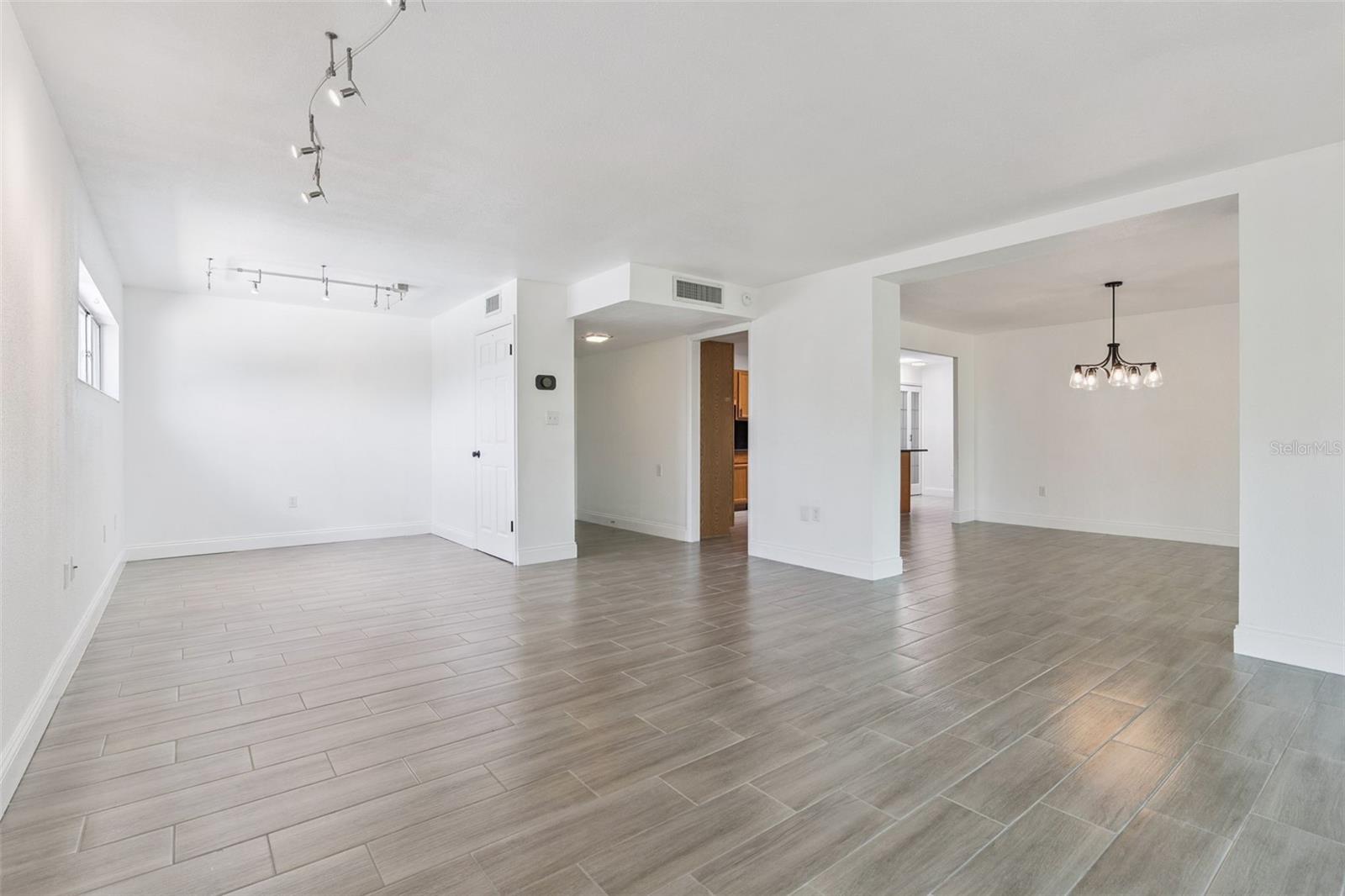 1100 DELANEY AVE #F500, ORLANDO, FL, 32806