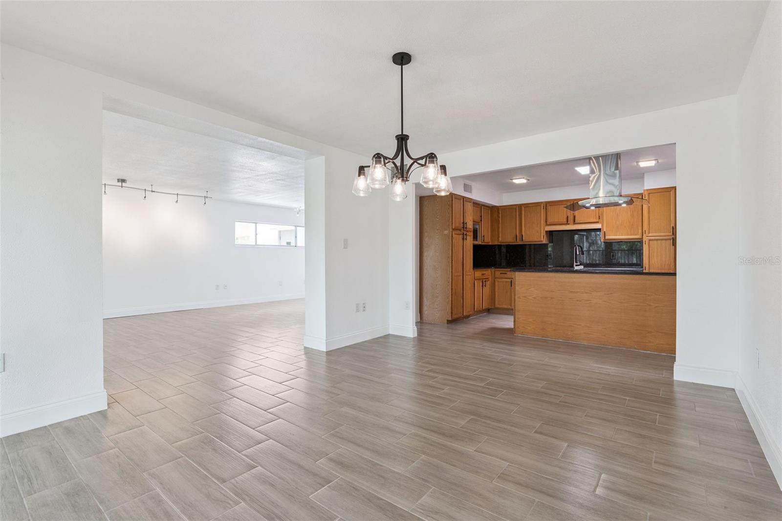 1100 DELANEY AVE #F500, ORLANDO, FL, 32806