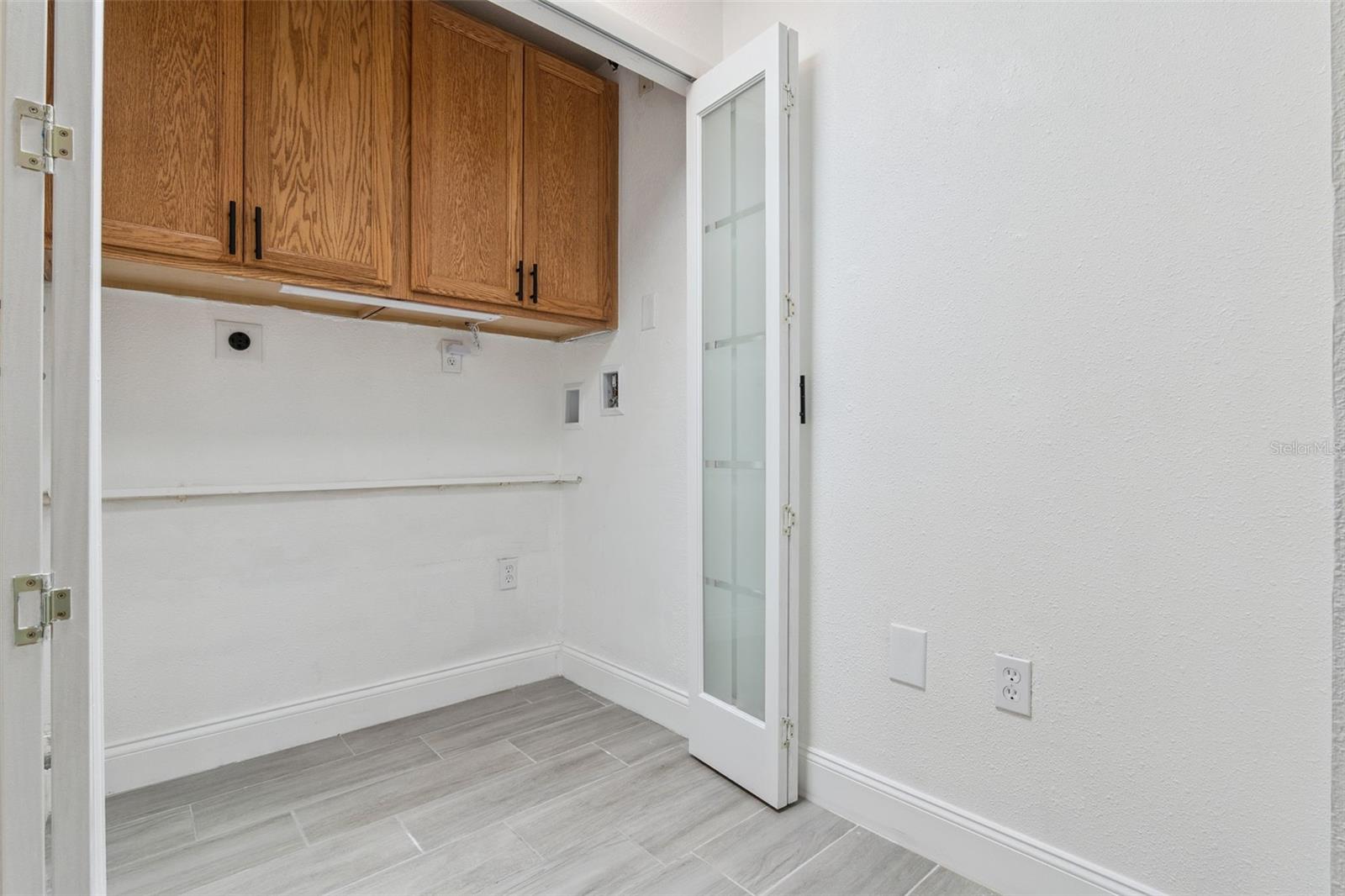 1100 DELANEY AVE #F500, ORLANDO, FL, 32806