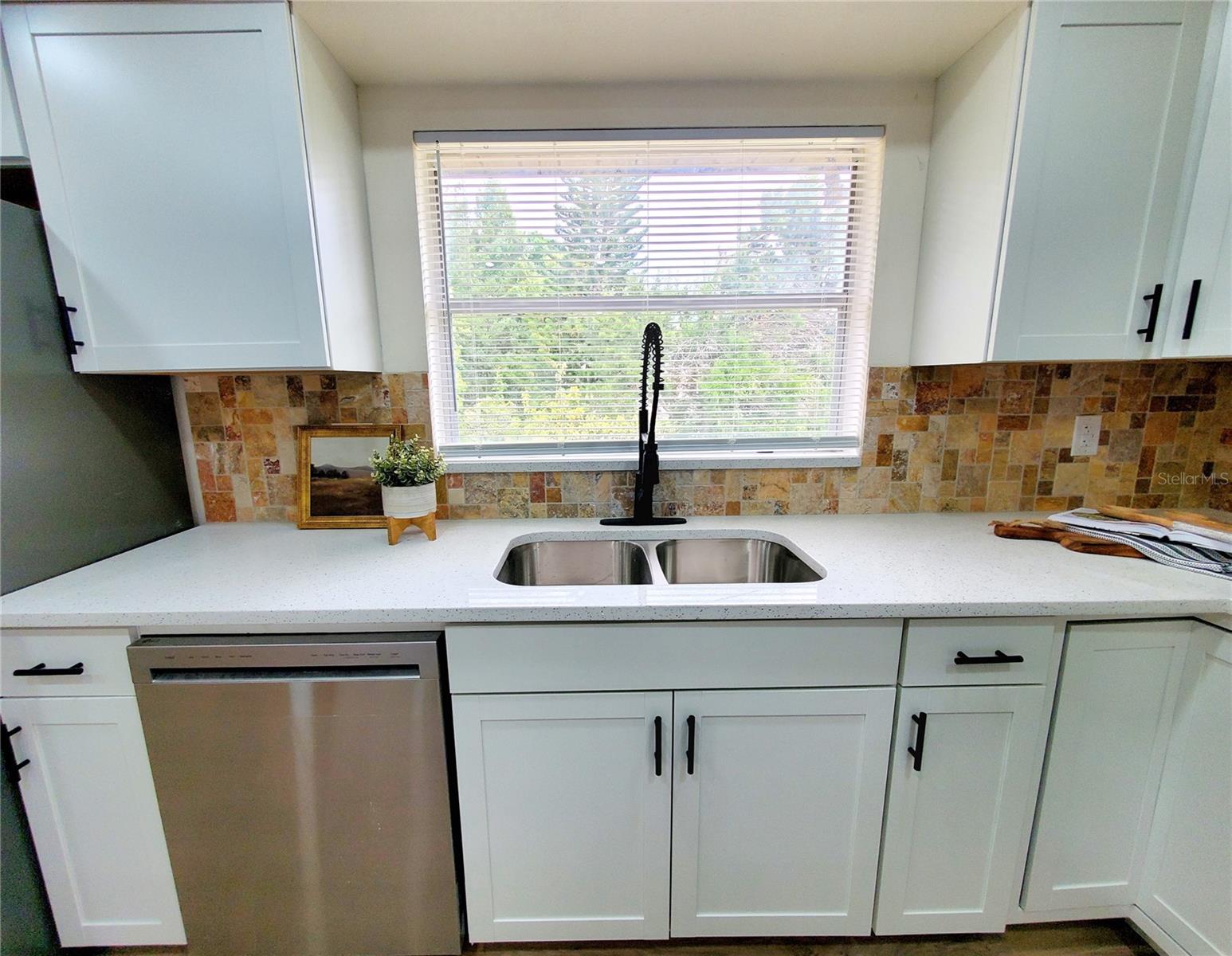 1637 CALEDONIA DR, PALM HARBOR, FL, 34684