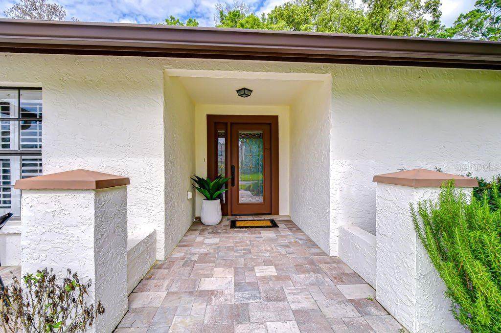16704 VALLELY DR, TAMPA, FL, 33618
