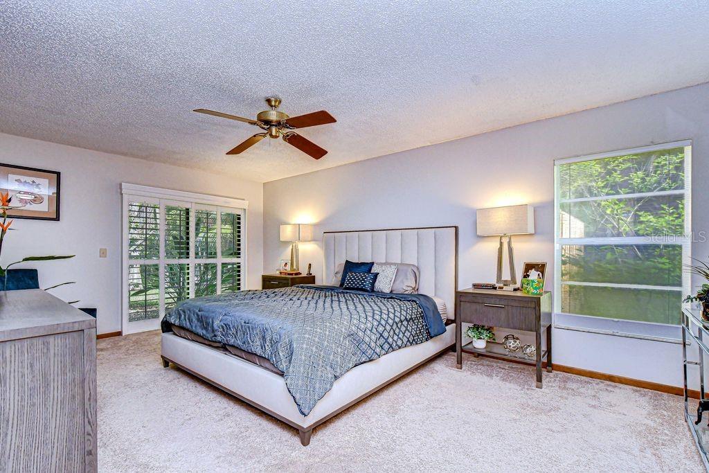 16704 VALLELY DR, TAMPA, FL, 33618